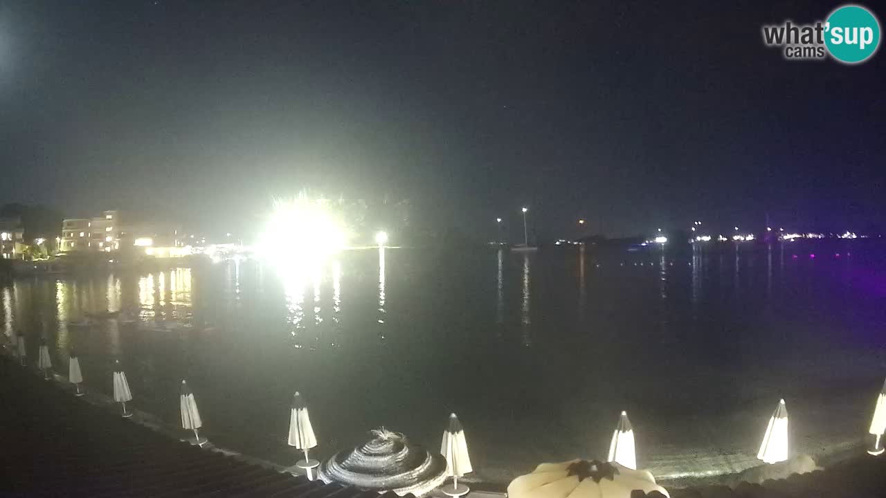 Spletna kamera Terza Spiaggia Golfo Aranci – Pogled na plažo v živo