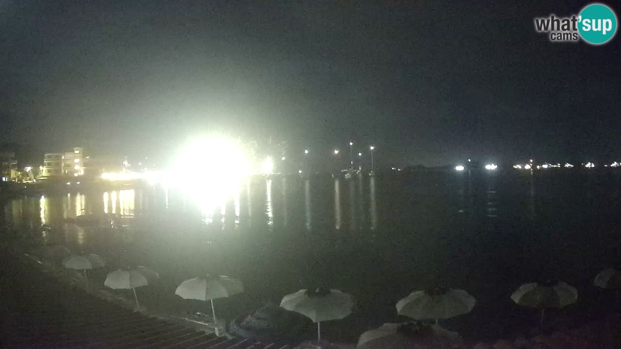 Spletna kamera Terza Spiaggia Golfo Aranci – Pogled na plažo v živo