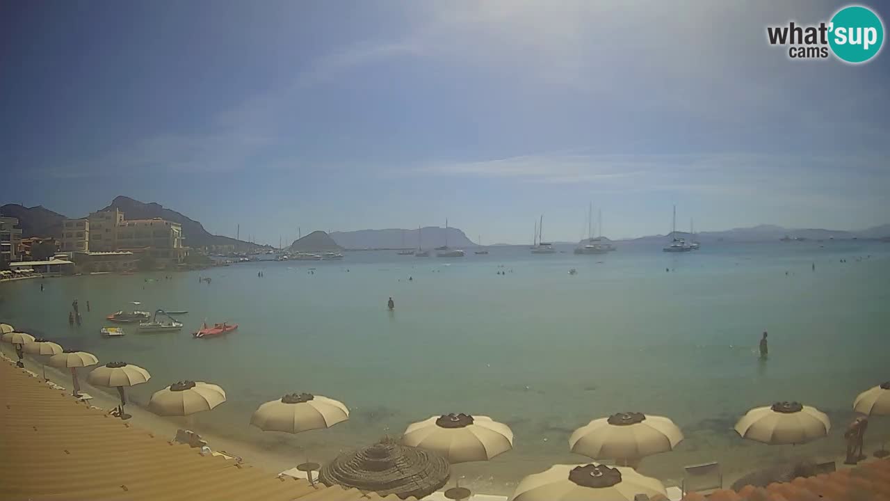 Spletna kamera Terza Spiaggia Golfo Aranci – Pogled na plažo v živo