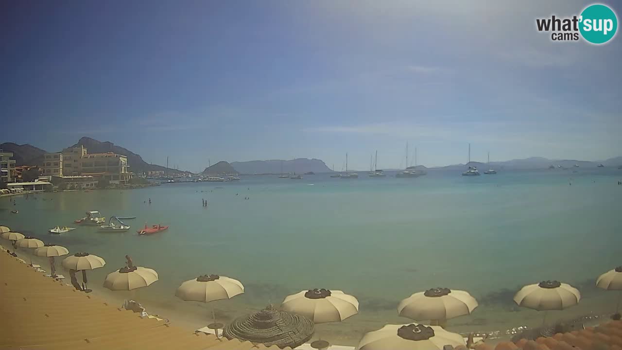 Spletna kamera Terza Spiaggia Golfo Aranci – Pogled na plažo v živo