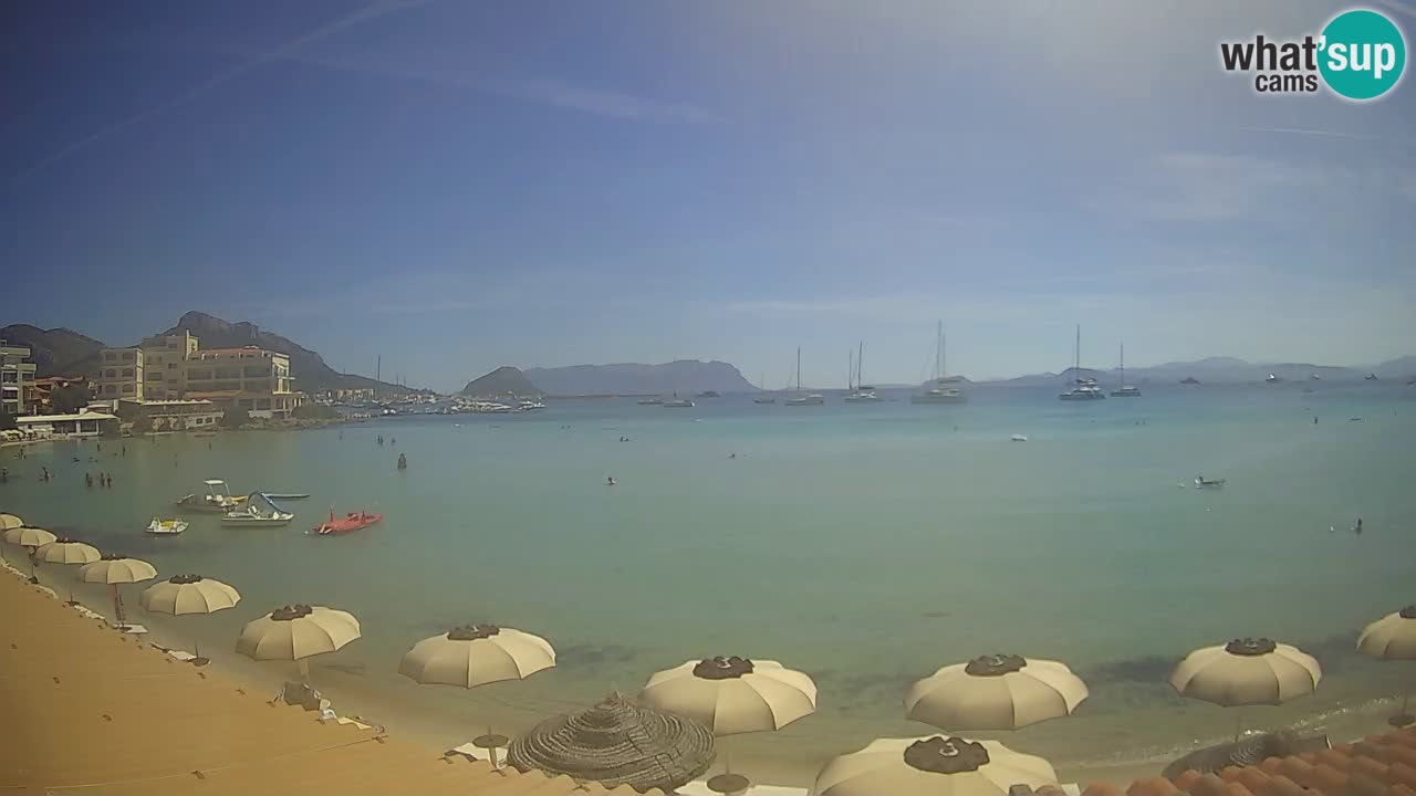 Spletna kamera Terza Spiaggia Golfo Aranci – Pogled na plažo v živo