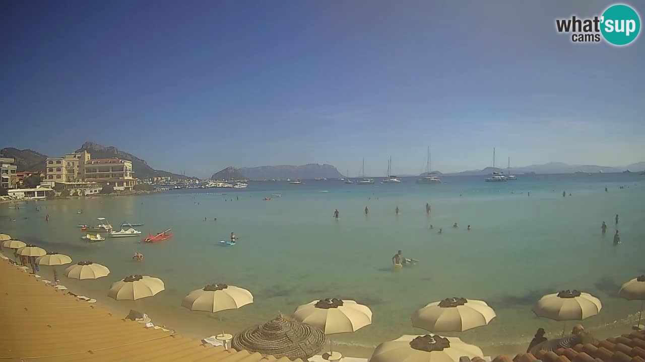 Spletna kamera Terza Spiaggia Golfo Aranci – Pogled na plažo v živo