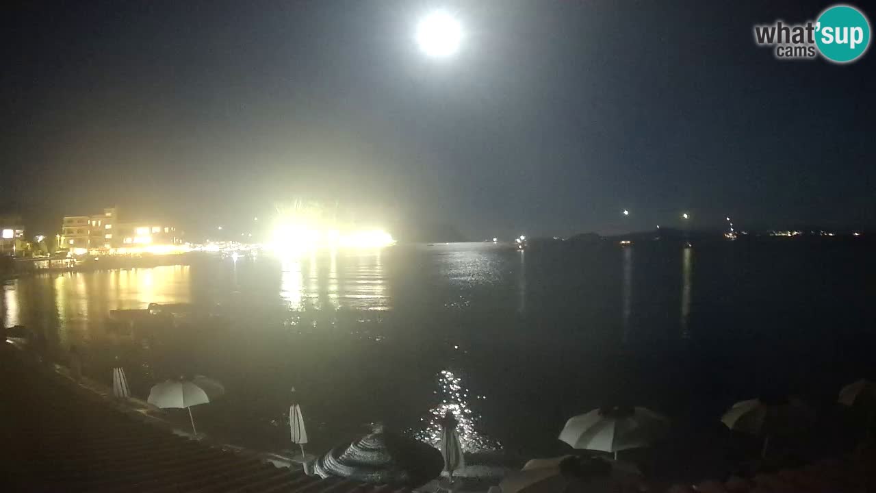 Spletna kamera Terza Spiaggia Golfo Aranci – Pogled na plažo v živo