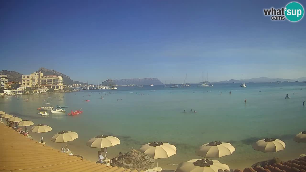 Spletna kamera Terza Spiaggia Golfo Aranci – Pogled na plažo v živo