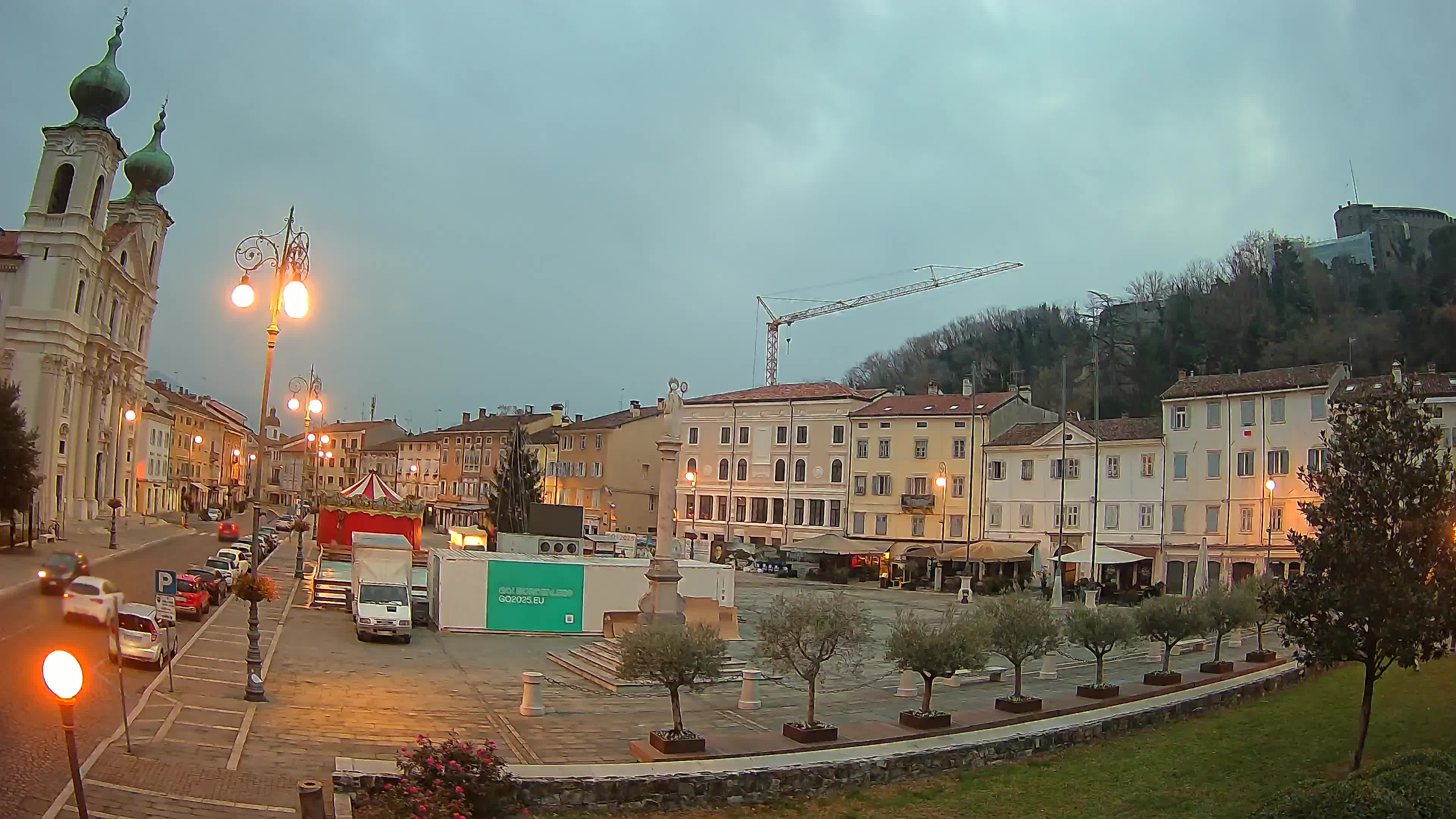 Webcam Gorizia Piazza della Vittoria e Duomo di S. Ignazio