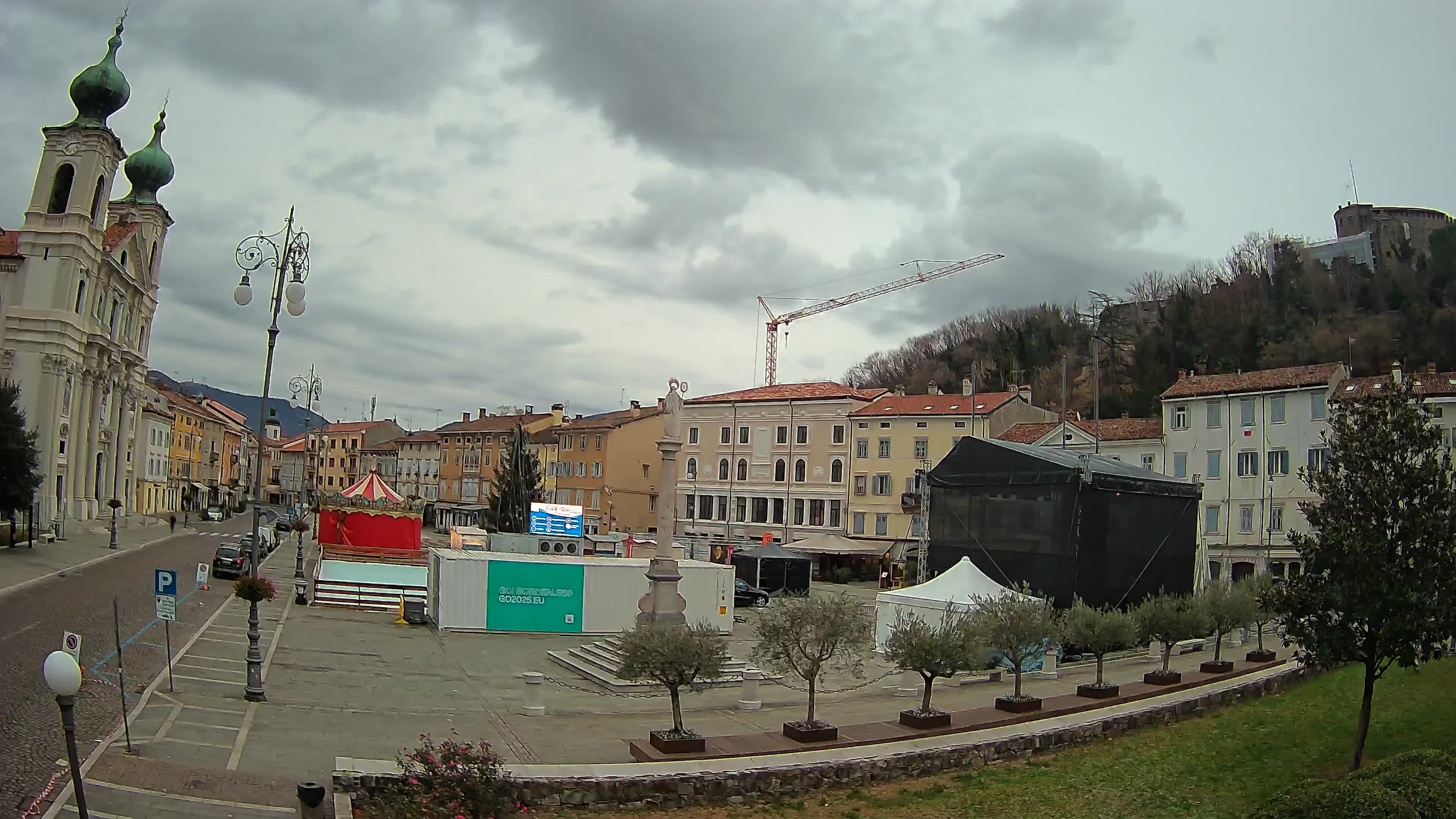 Webcam Gorizia Piazza della Vittoria e Duomo di S. Ignazio