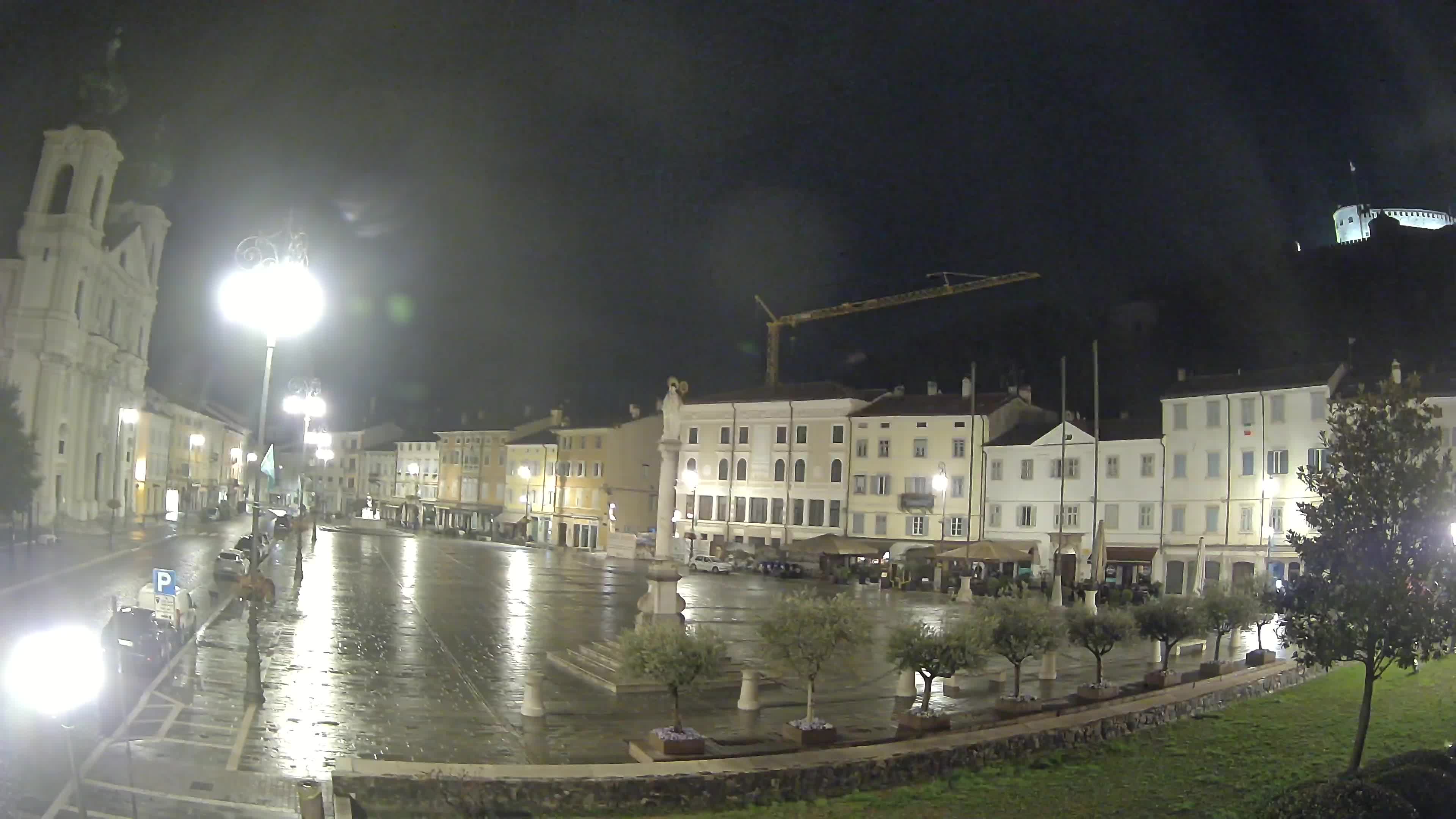 Webcam Gorizia Piazza della Vittoria e Duomo di S. Ignazio