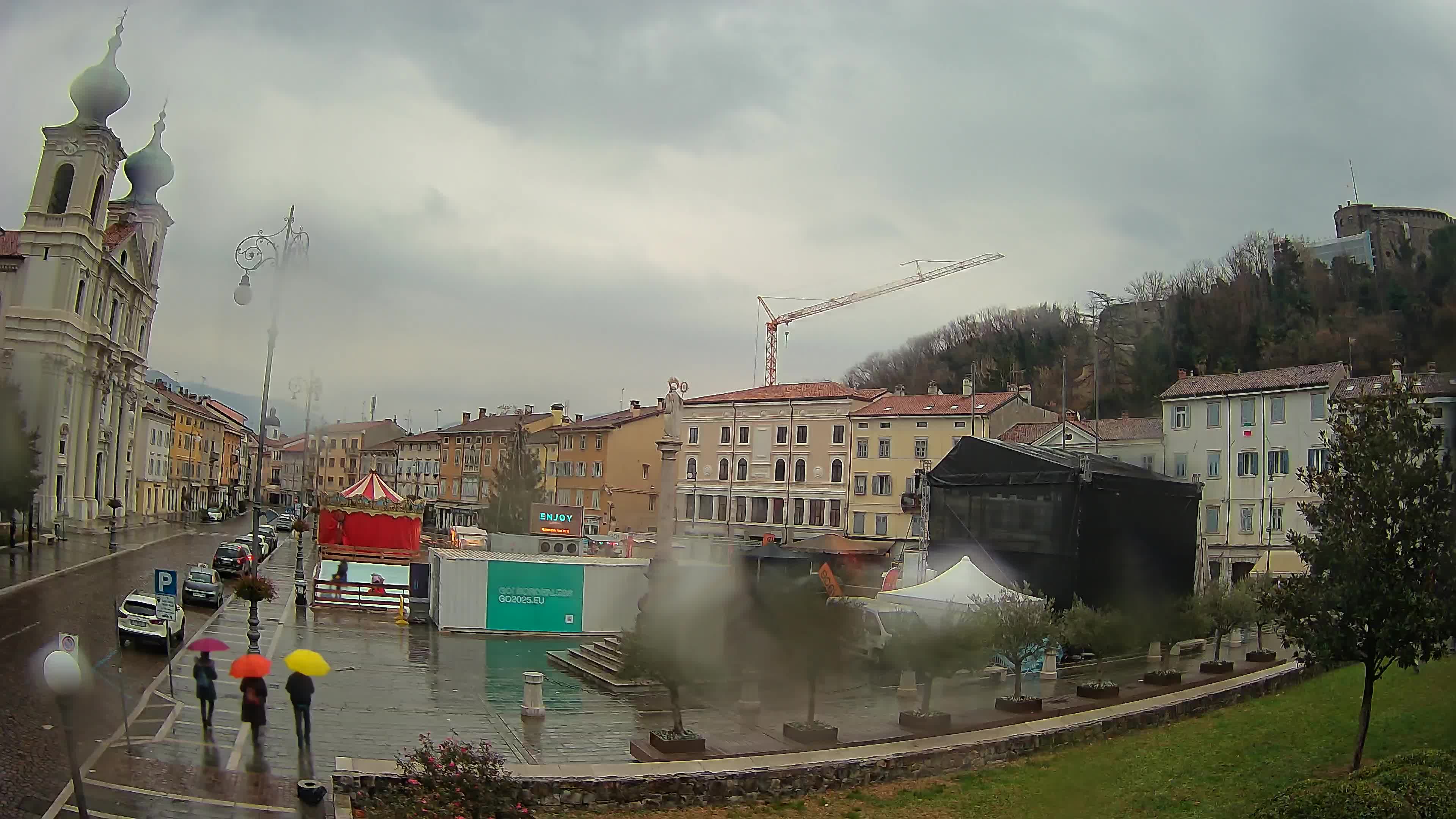 Kamera Gorica Travnik in katedrala sv. Ignacija