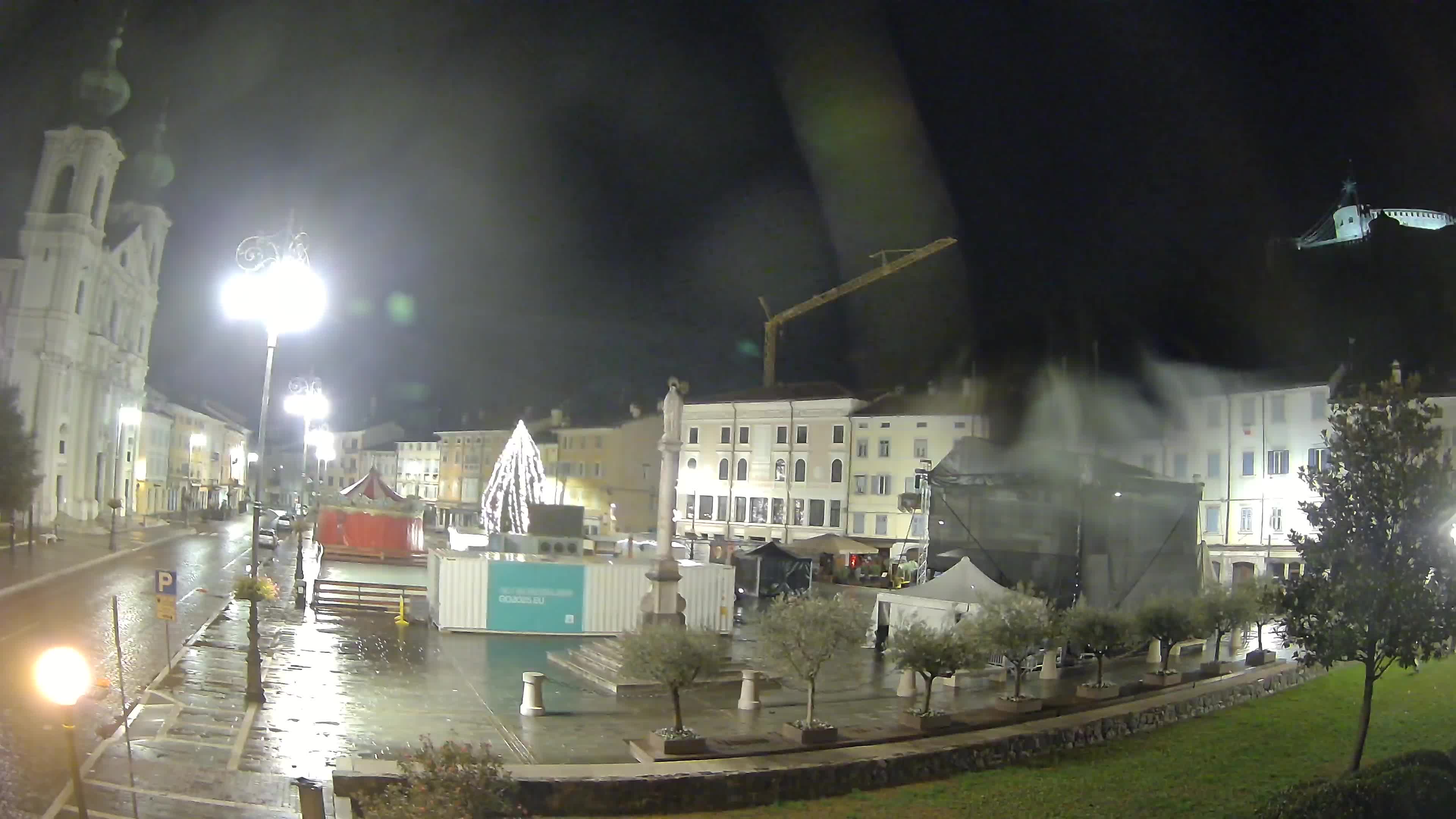 Webcam Gorizia Piazza della Vittoria e Duomo di S. Ignazio