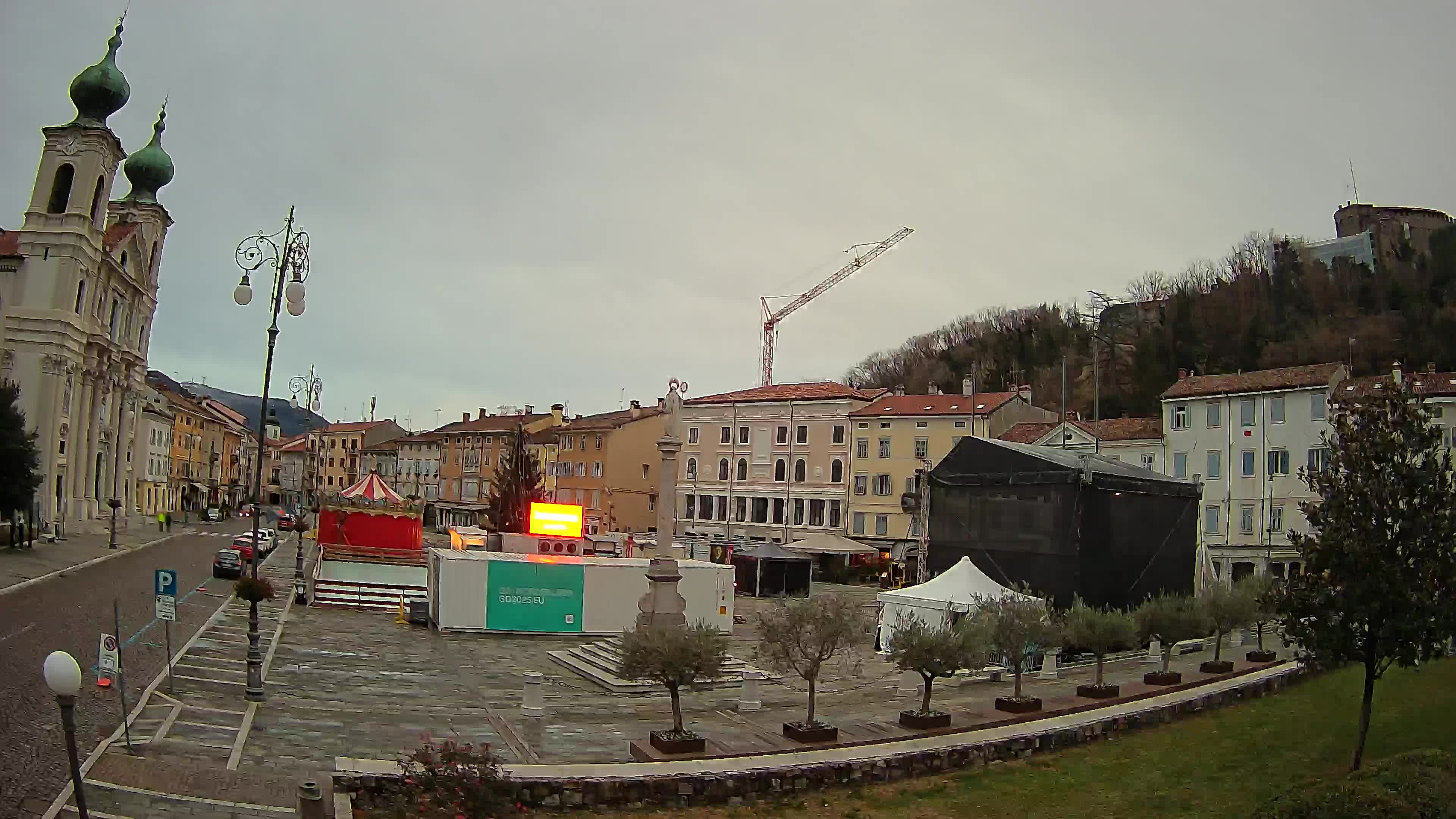 Webcam Gorizia Piazza della Vittoria e Duomo di S. Ignazio