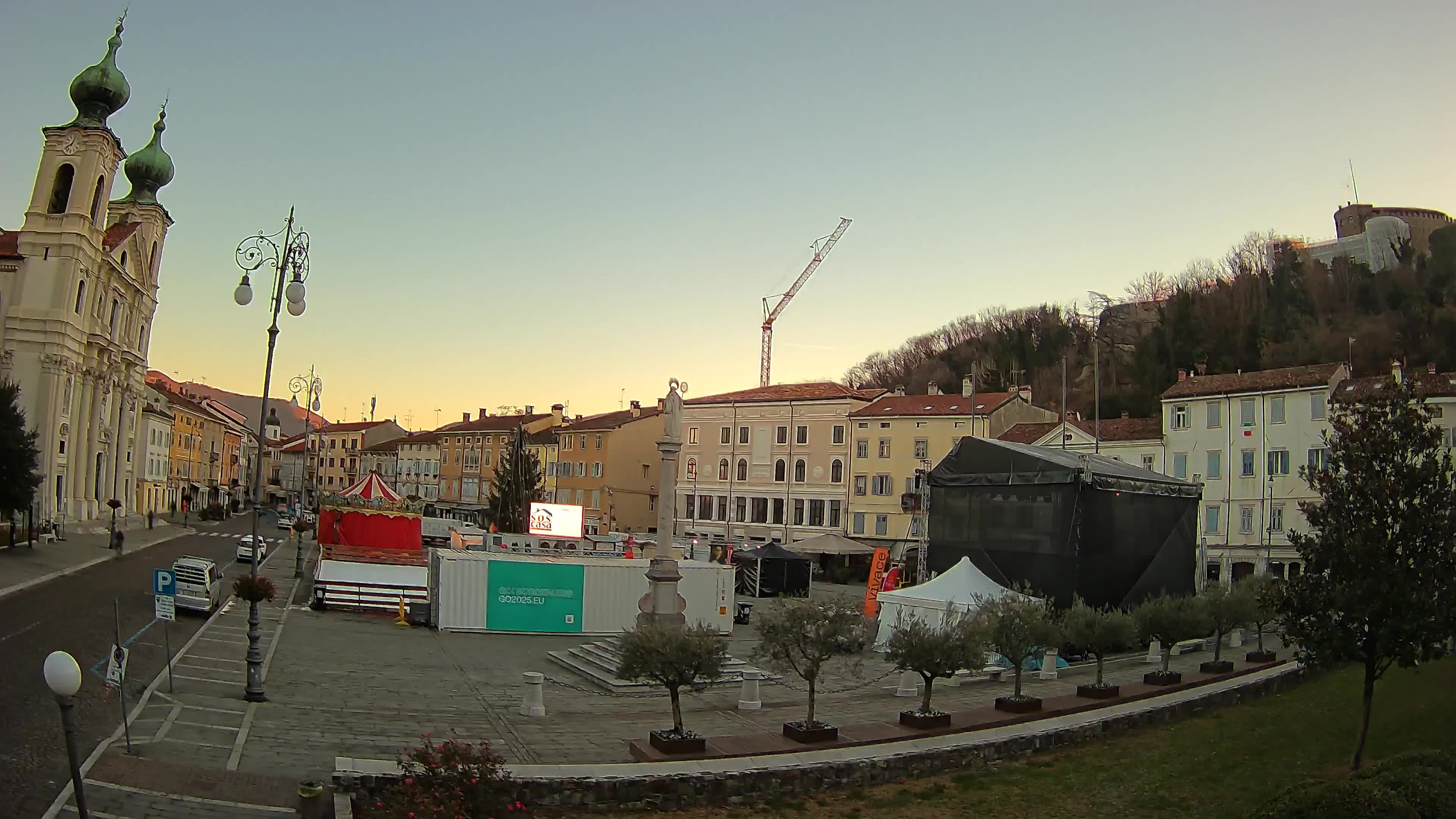 Webcam Gorizia Piazza della Vittoria e Duomo di S. Ignazio