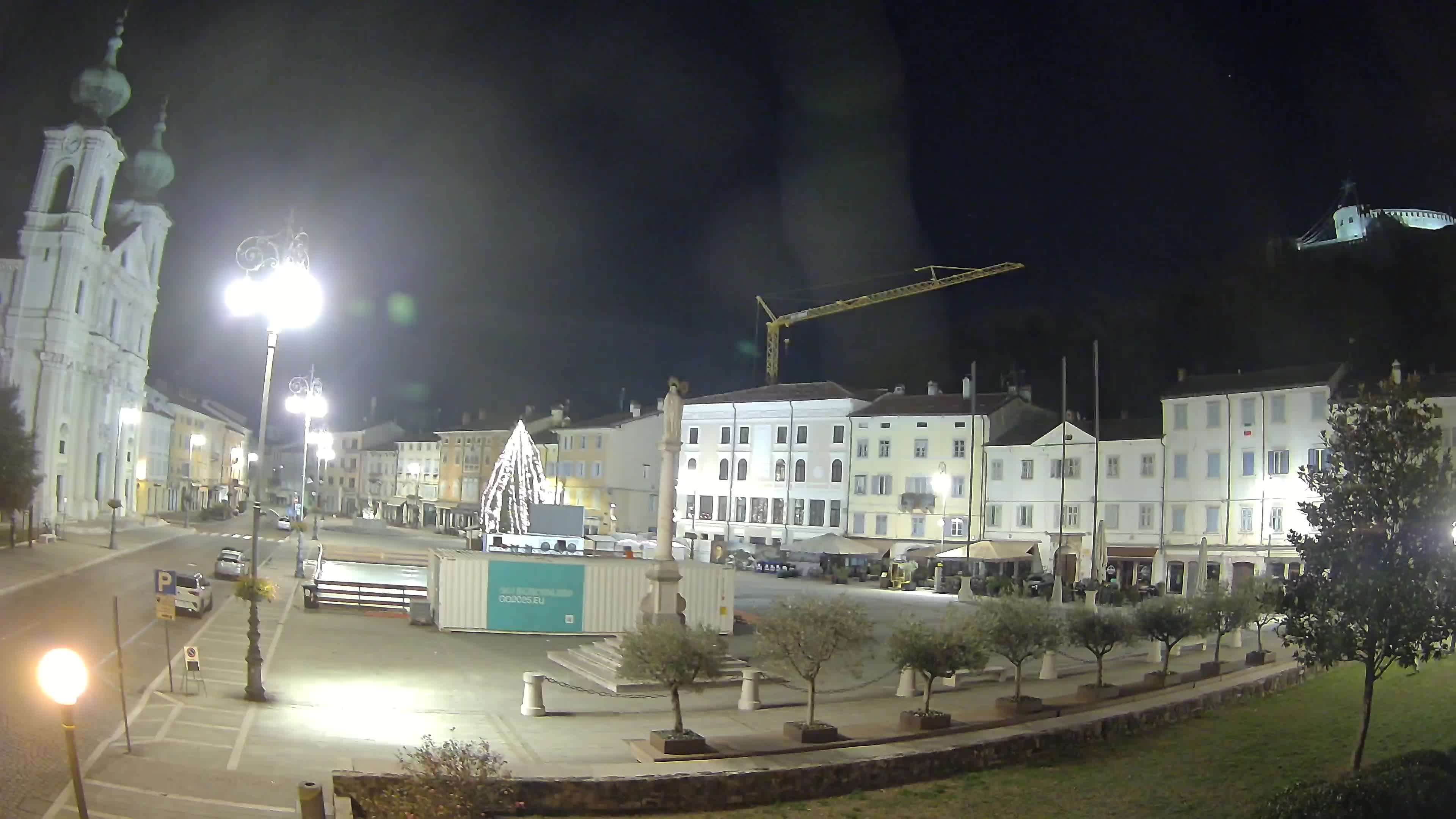 Webcam Gorizia Piazza della Vittoria e Duomo di S. Ignazio