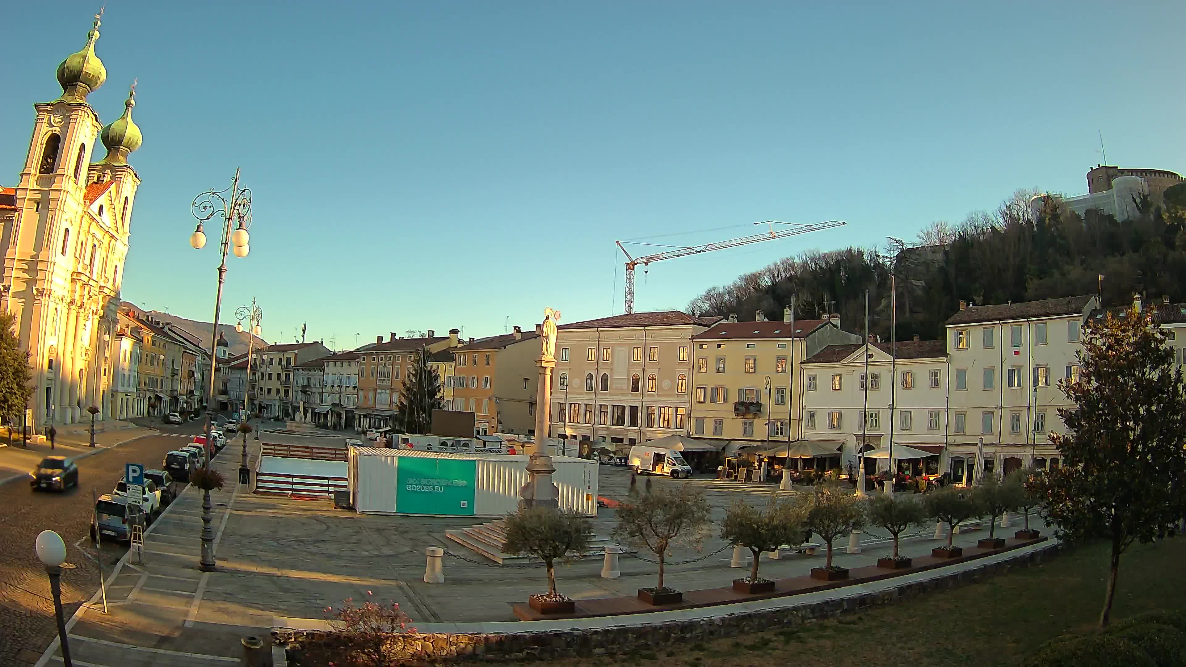 Kamera Gorica Travnik in katedrala sv. Ignacija