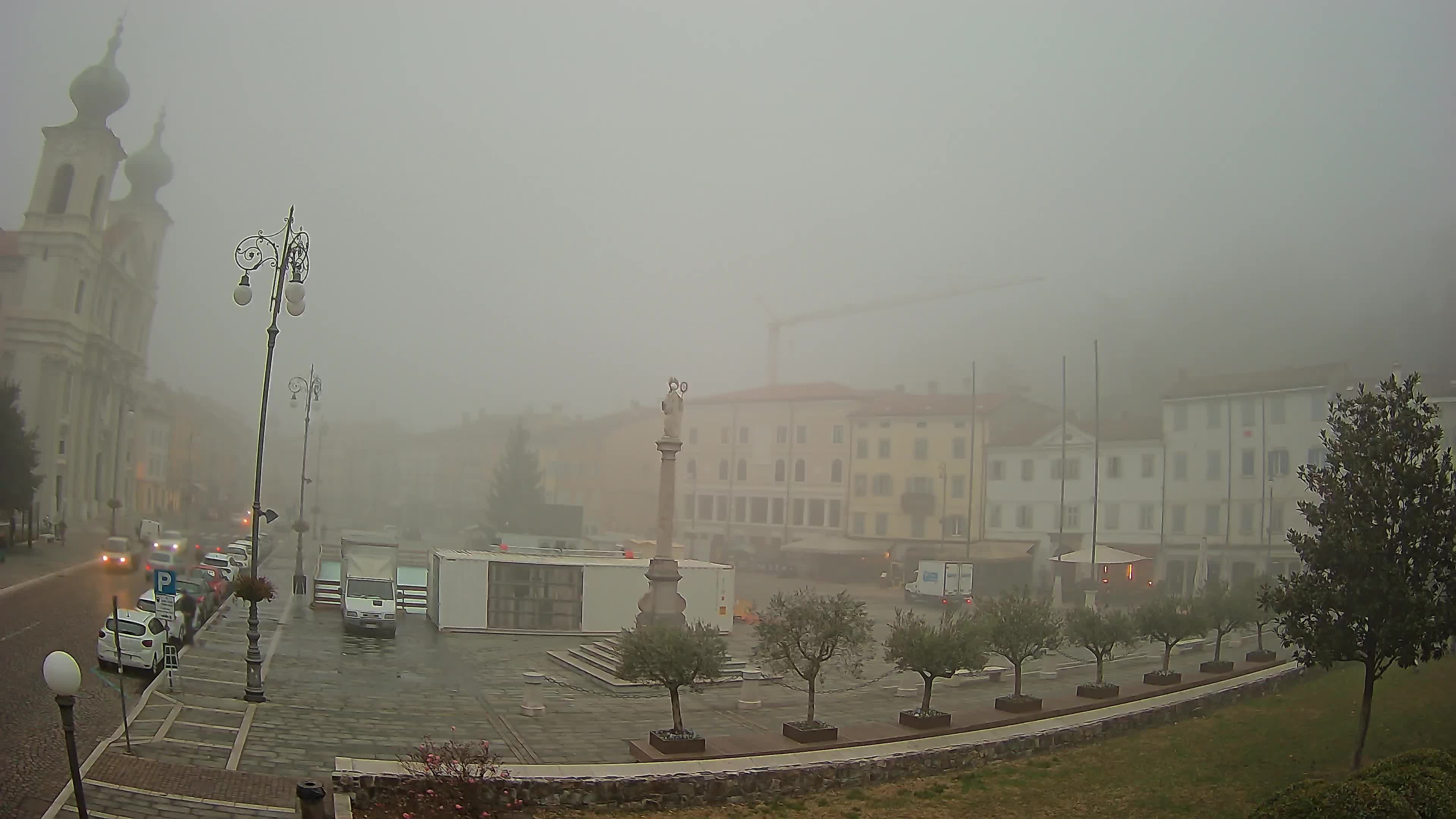 Webcam Gorizia Piazza della Vittoria e Duomo di S. Ignazio