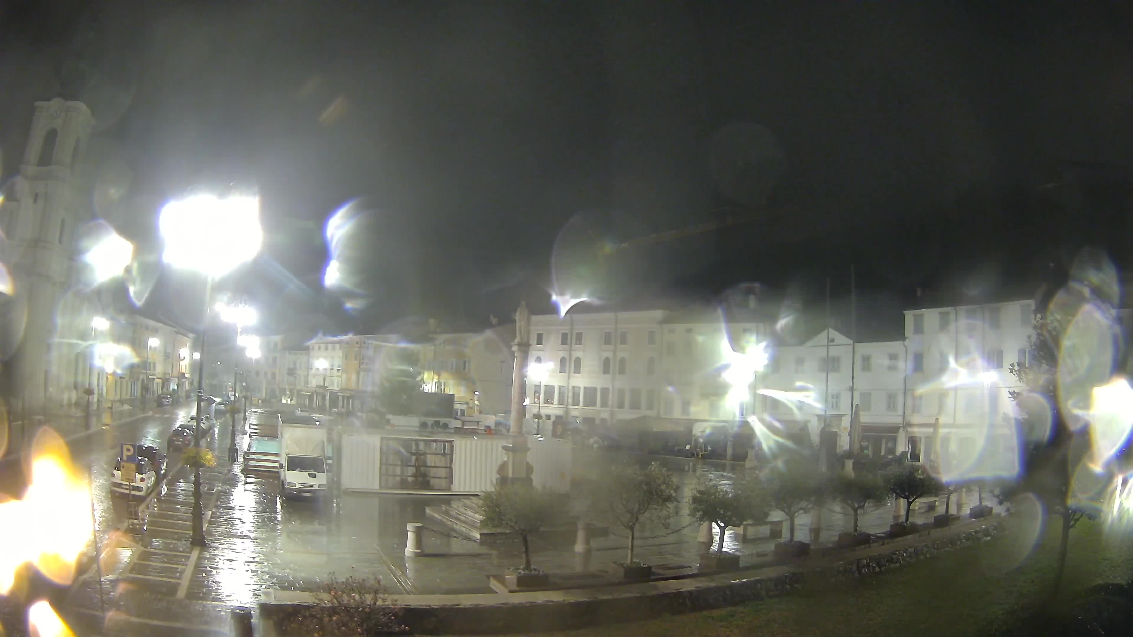 Webcam Gorizia Piazza della Vittoria e Duomo di S. Ignazio