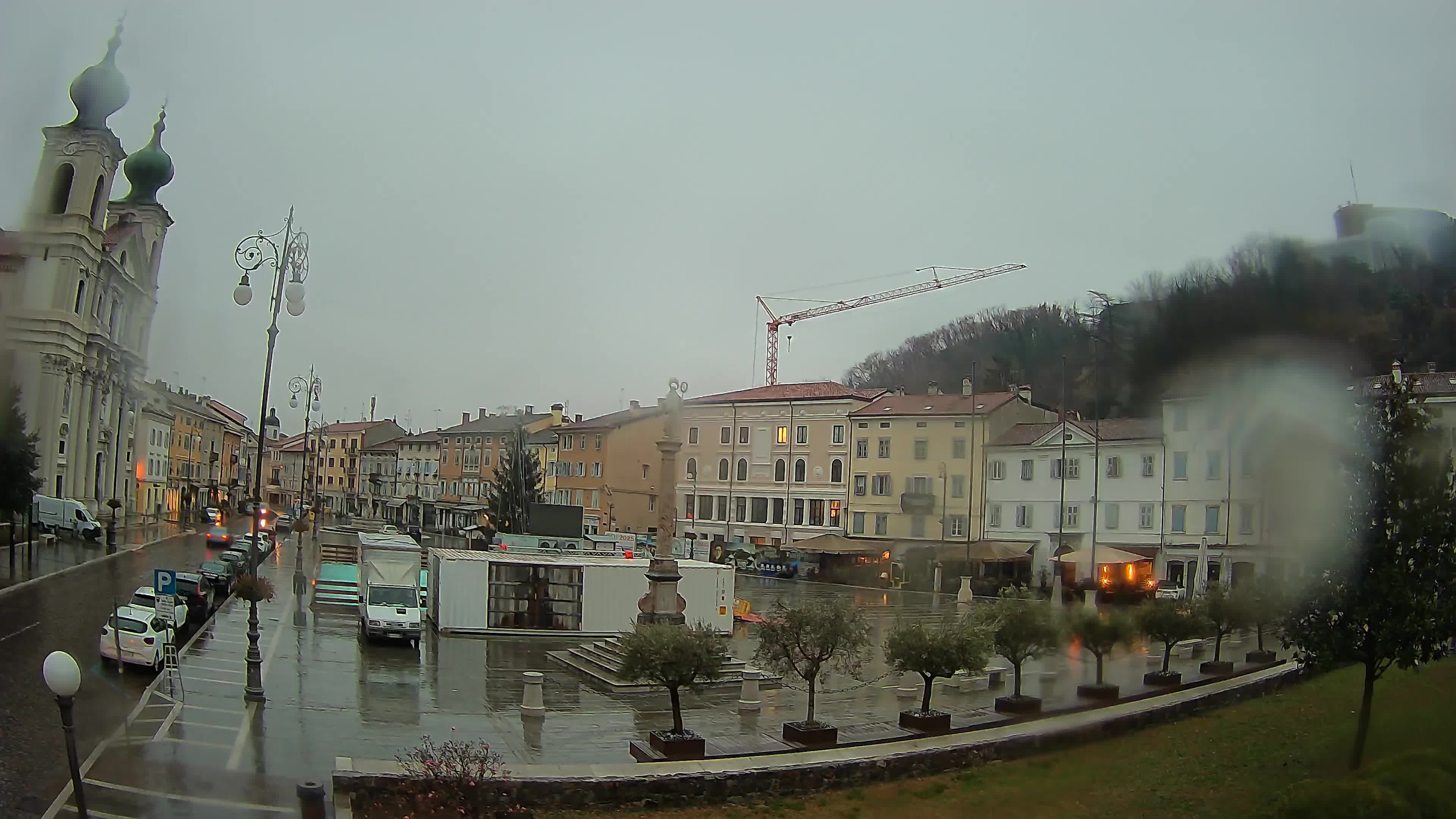 Webcam Gorizia Piazza della Vittoria e Duomo di S. Ignazio