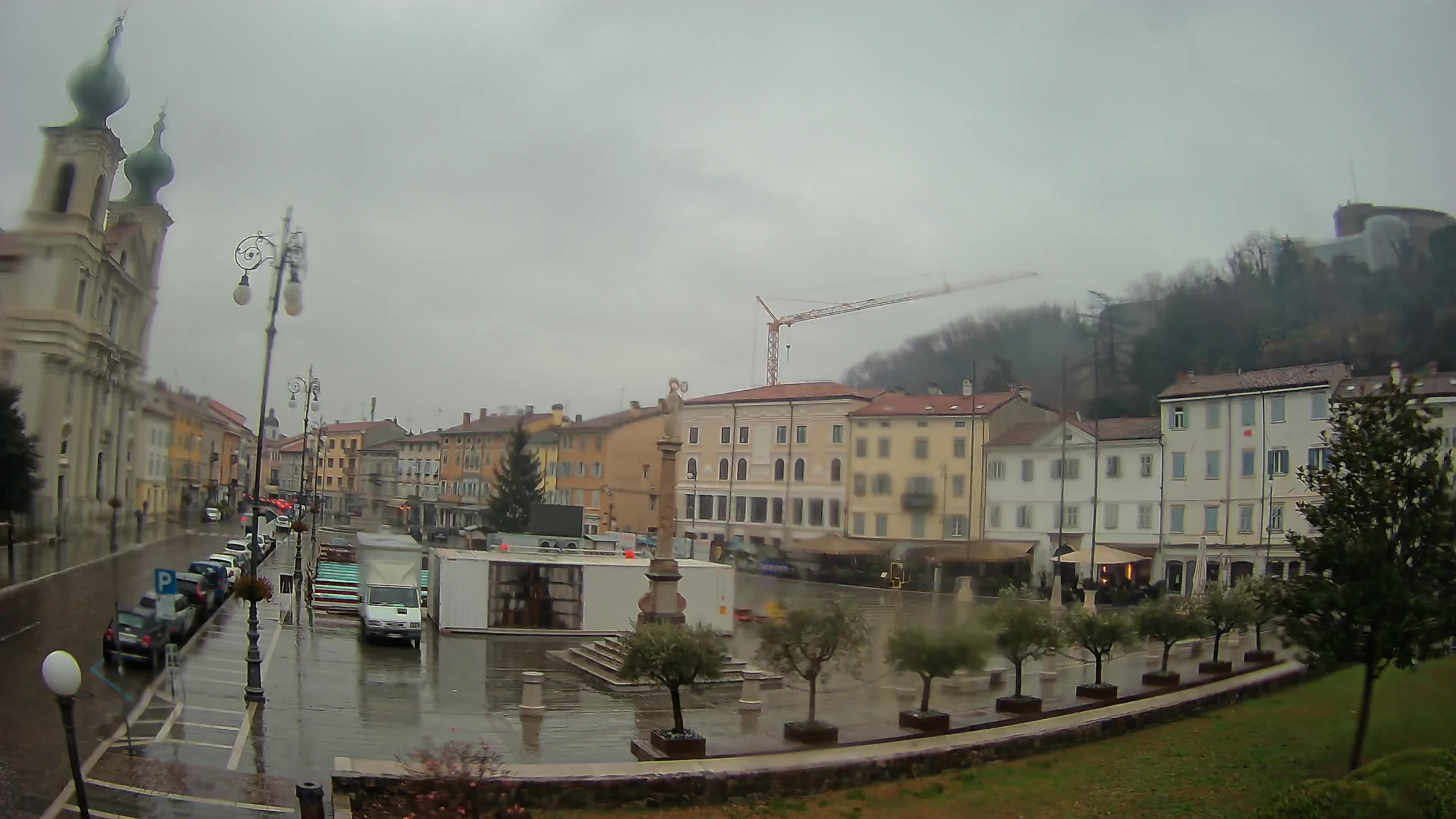 Webcam Gorizia Piazza della Vittoria e Duomo di S. Ignazio