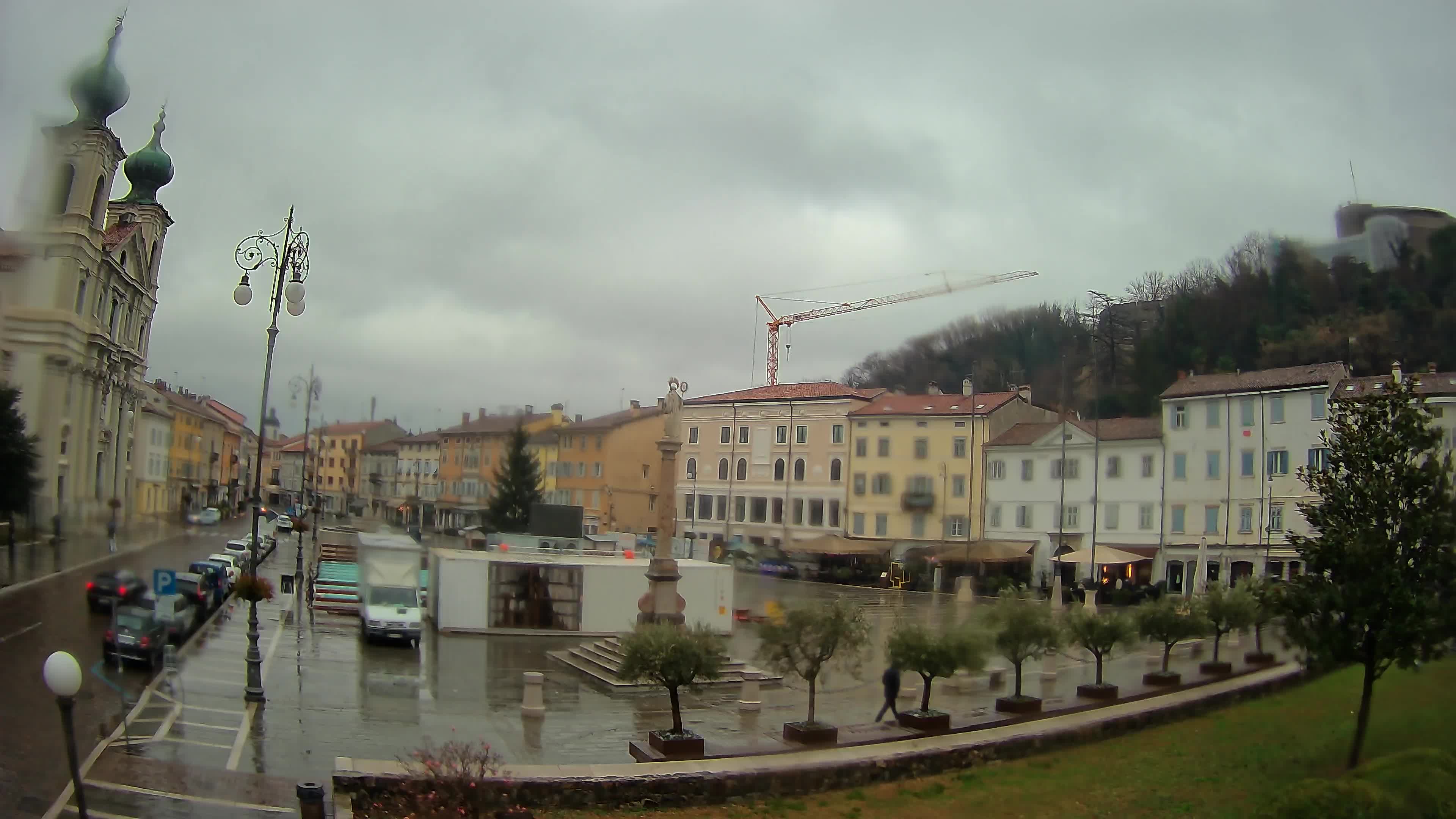 Webcam Gorizia Piazza della Vittoria e Duomo di S. Ignazio