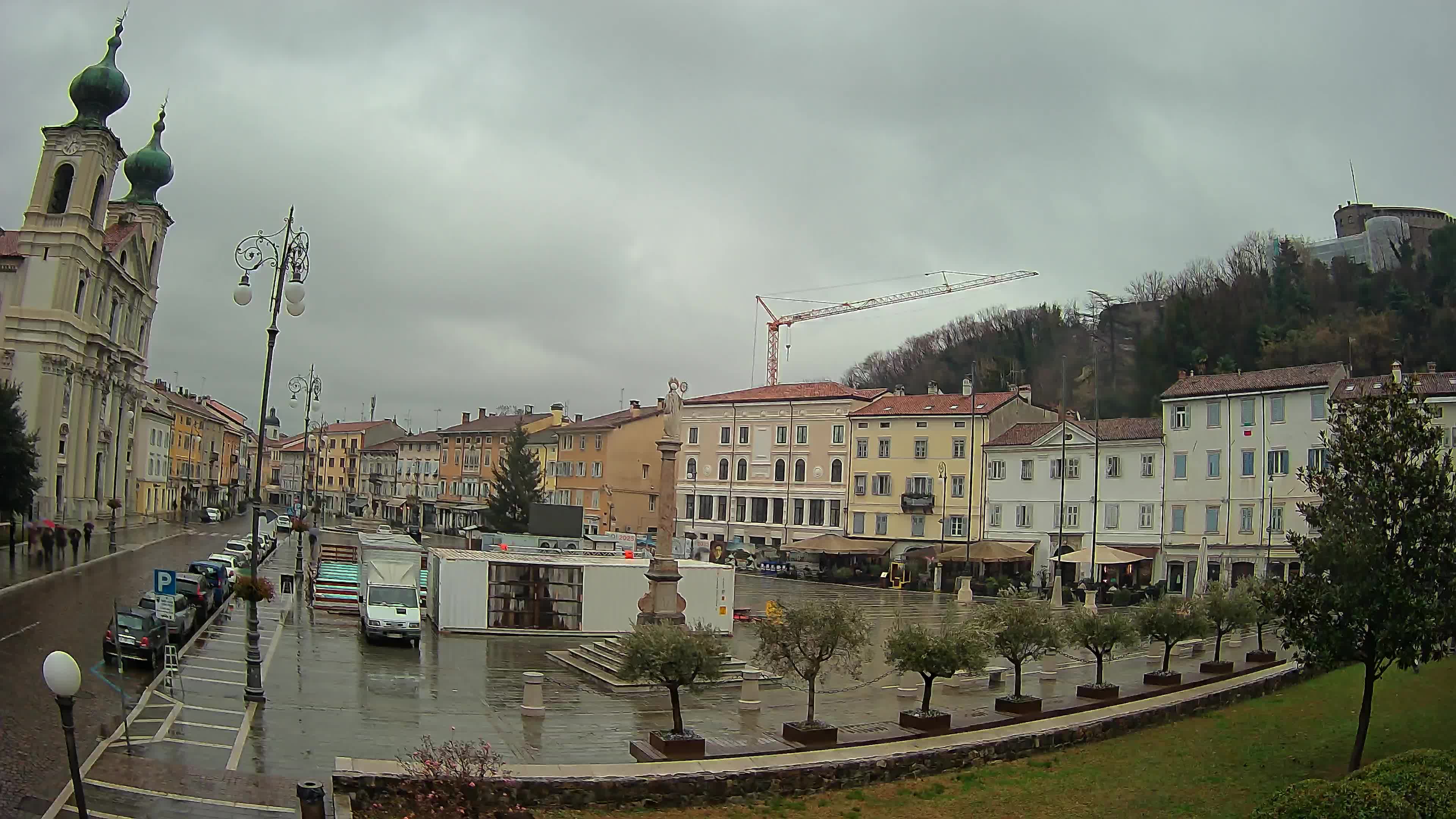 Webcam Gorizia Piazza della Vittoria e Duomo di S. Ignazio