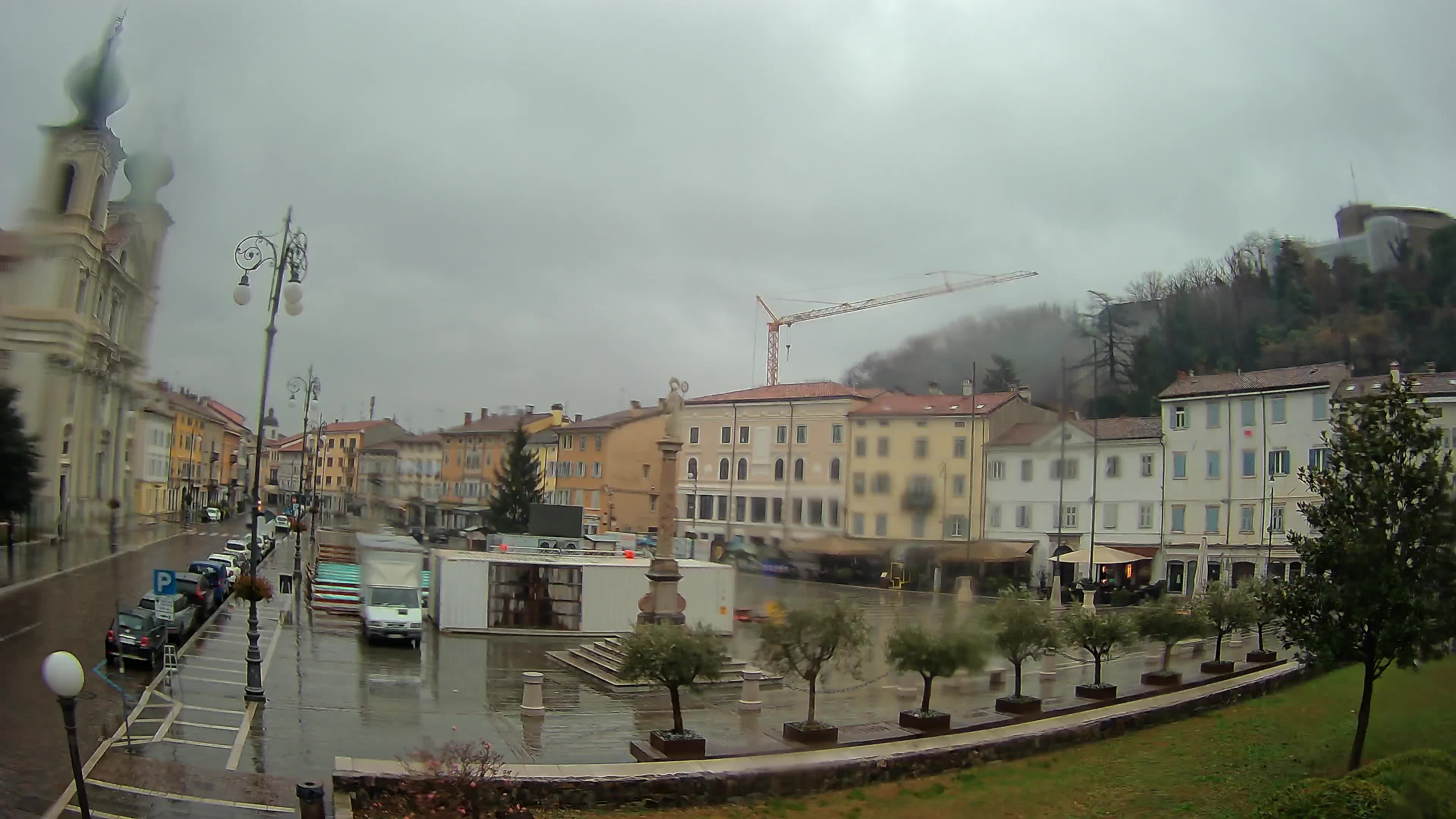 Webcam Gorizia Piazza della Vittoria e Duomo di S. Ignazio