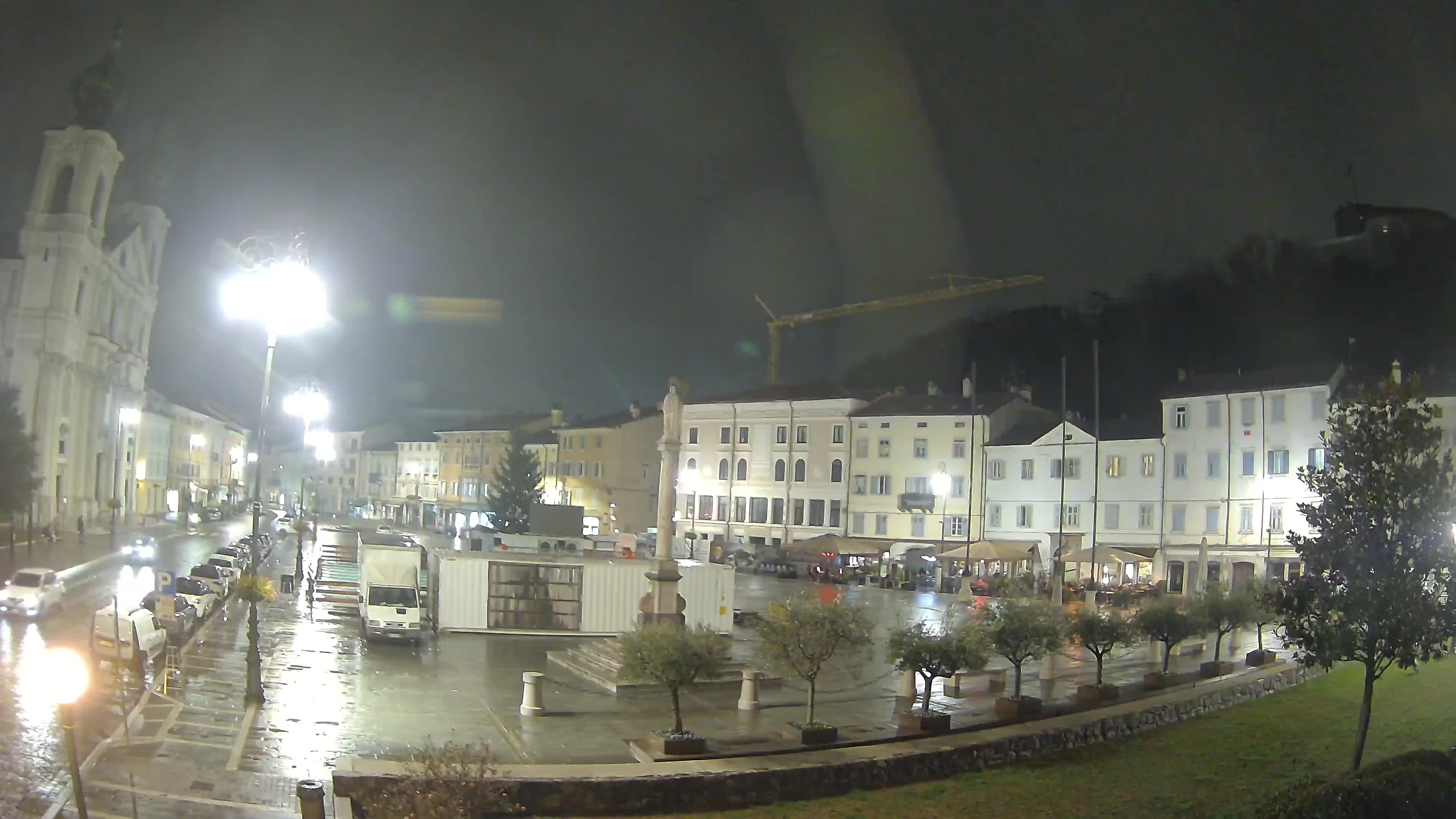 Webcam Gorizia Piazza della Vittoria e Duomo di S. Ignazio