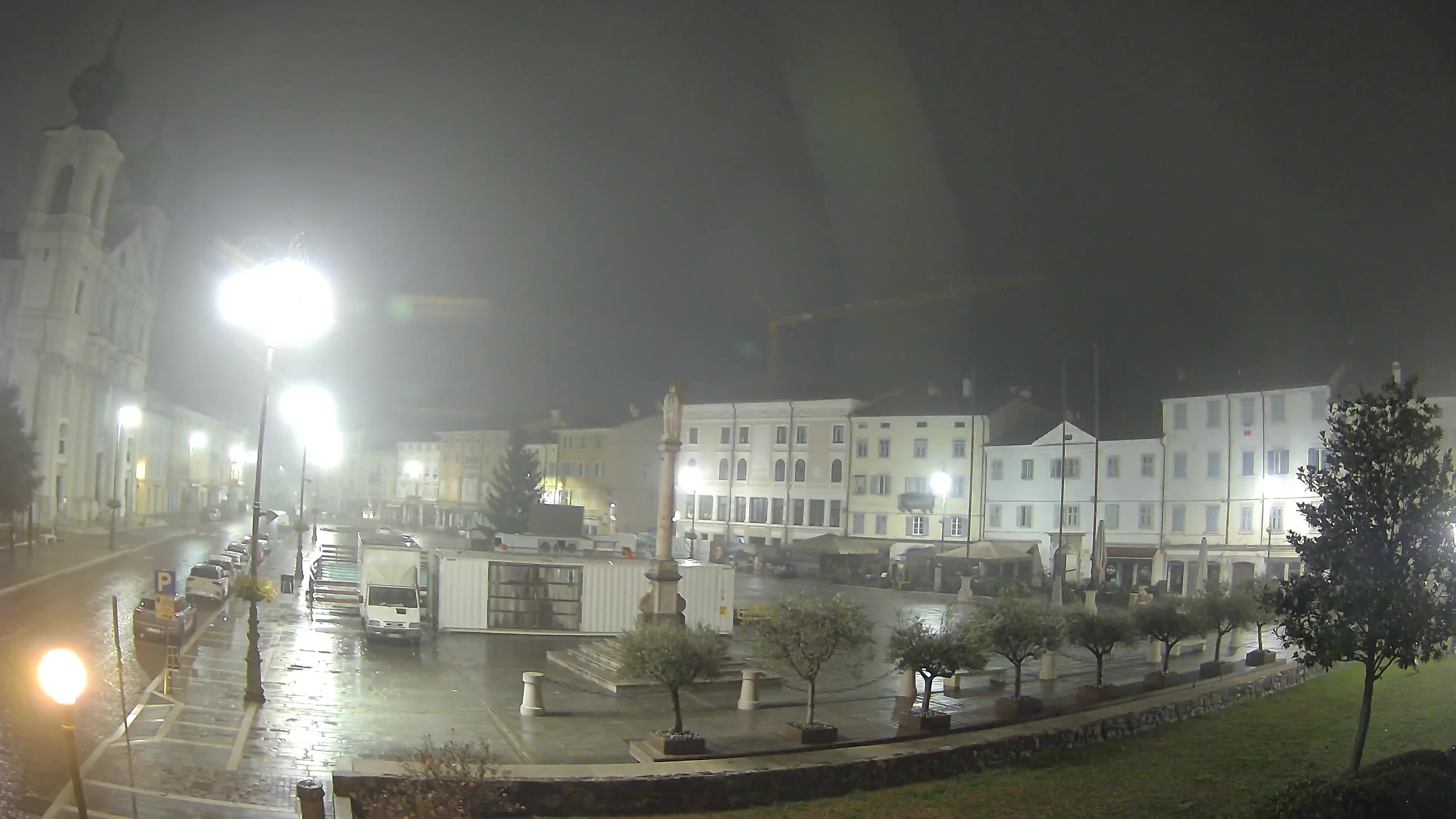 Webcam Gorizia Piazza della Vittoria e Duomo di S. Ignazio