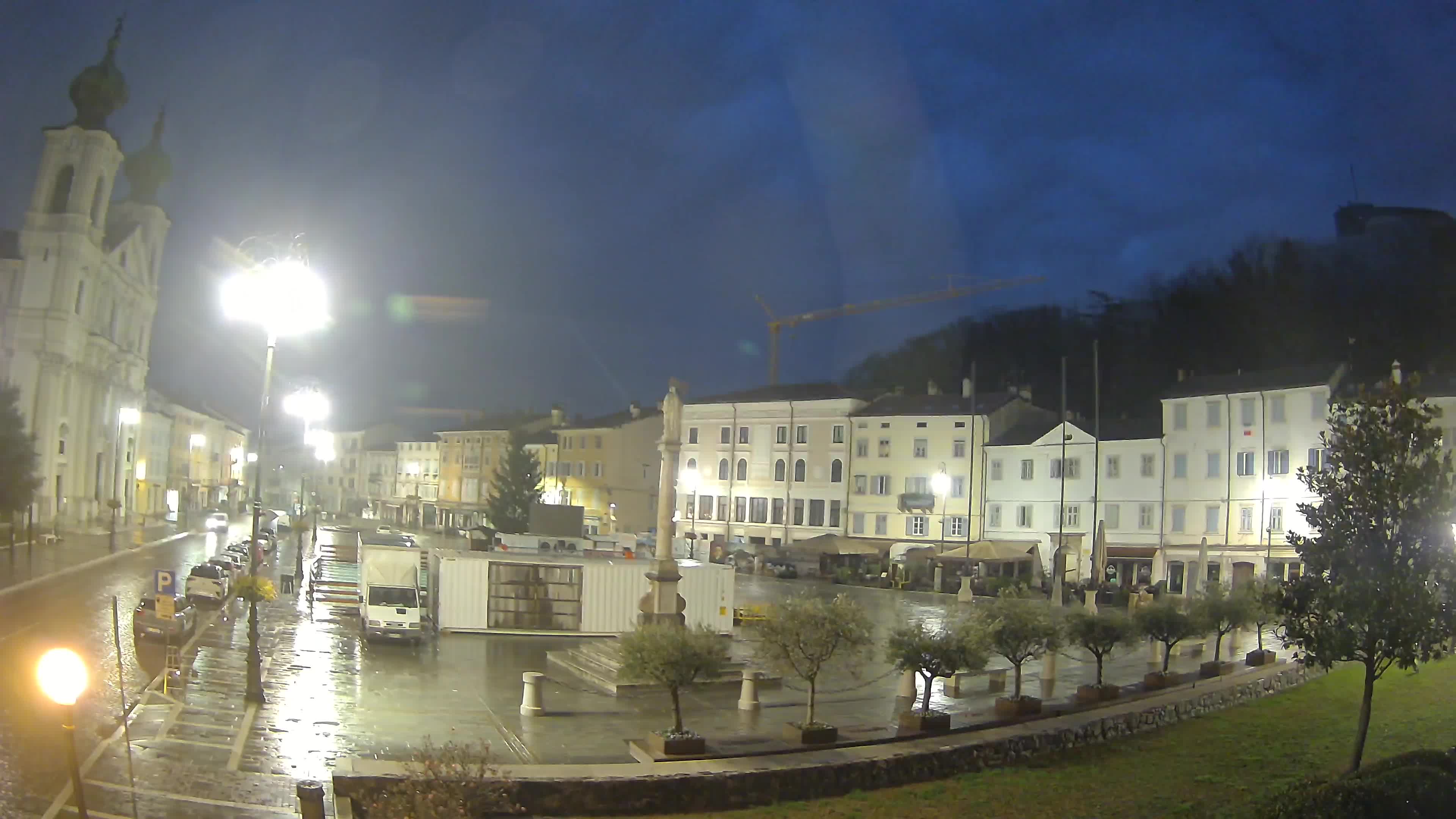 Webcam Gorizia Piazza della Vittoria e Duomo di S. Ignazio