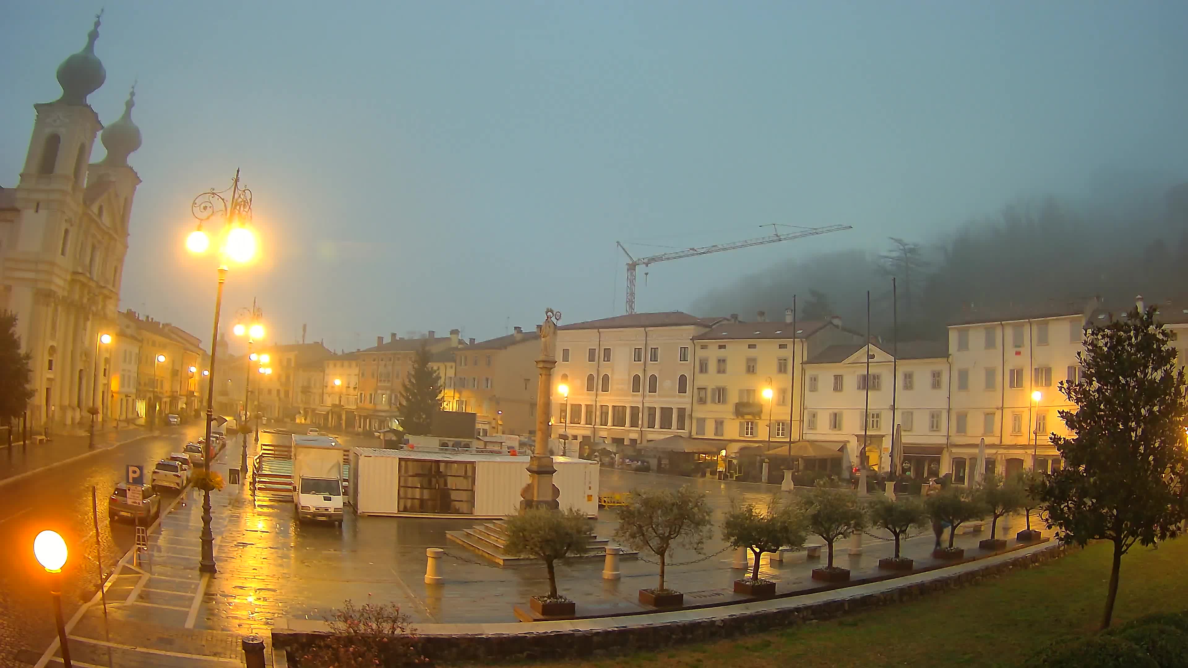 Gorizia – Piazza della Vittoria e via Carducci