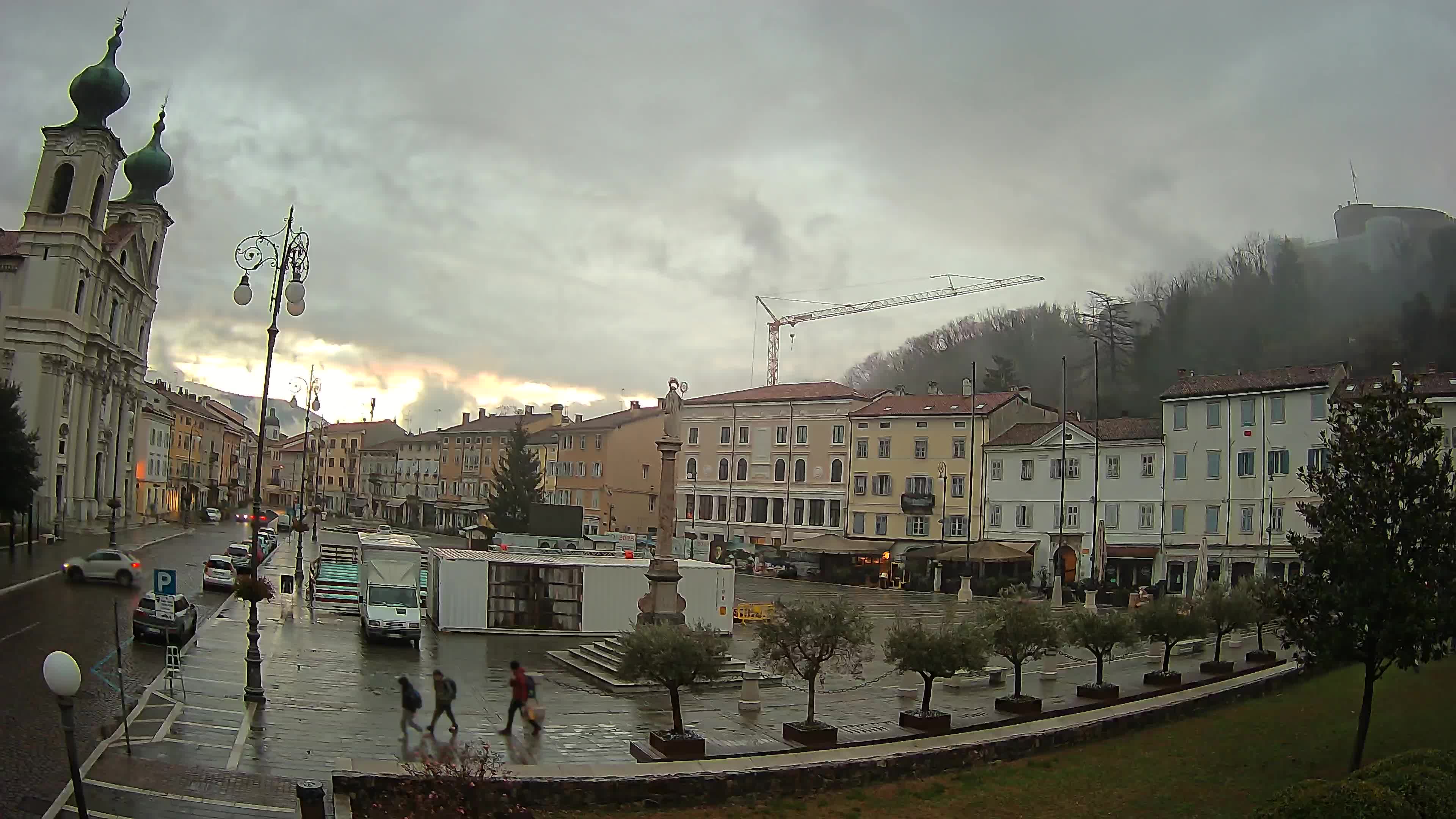 Webcam Gorizia Piazza della Vittoria e Duomo di S. Ignazio