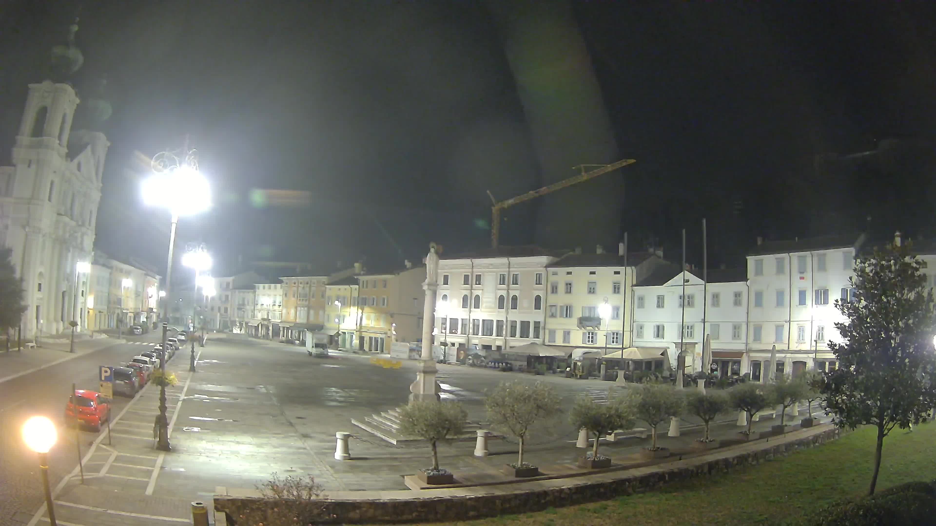 Webcam Gorizia Piazza della Vittoria e Duomo di S. Ignazio