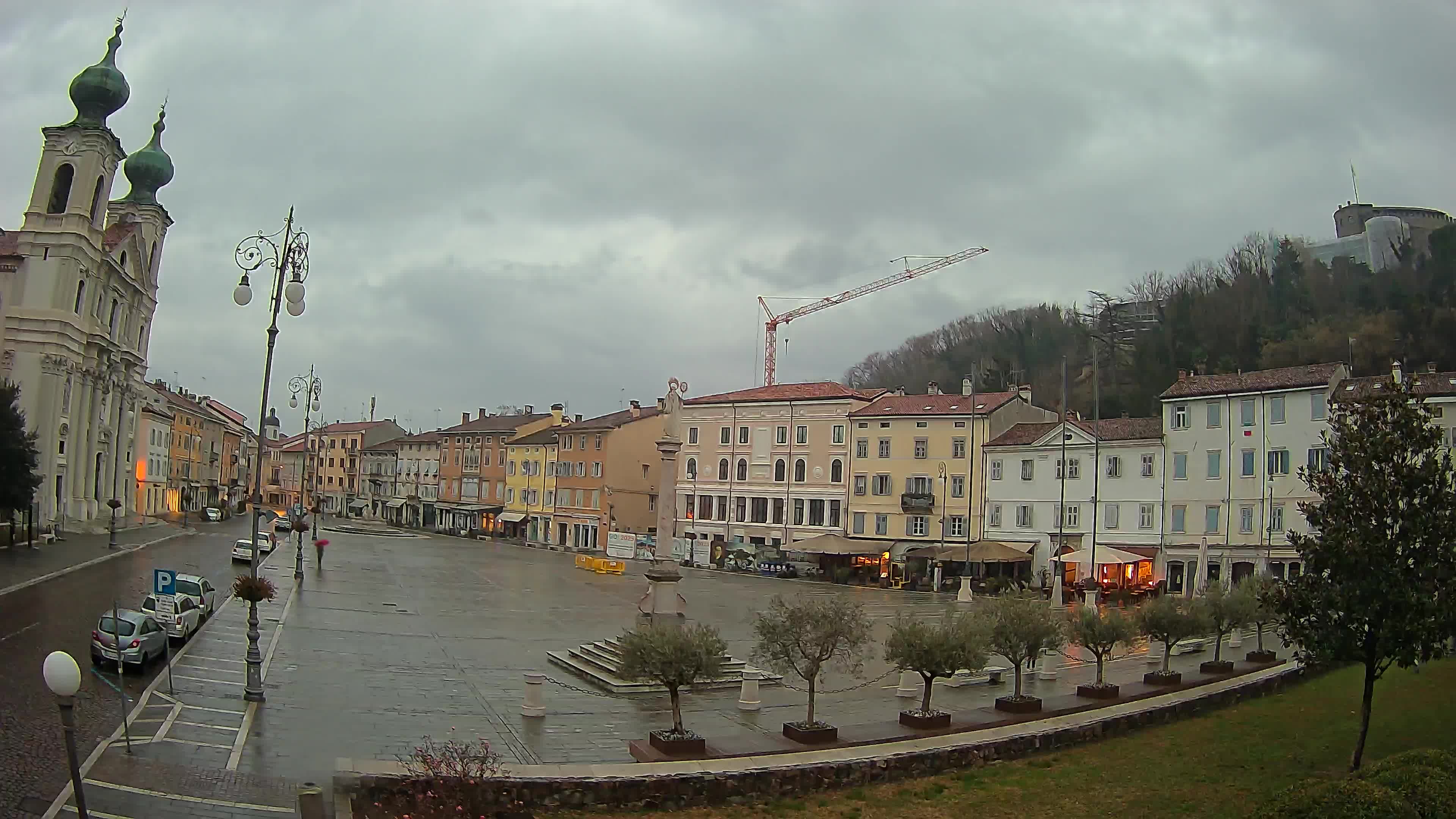 Webcam Gorizia Piazza della Vittoria e Duomo di S. Ignazio