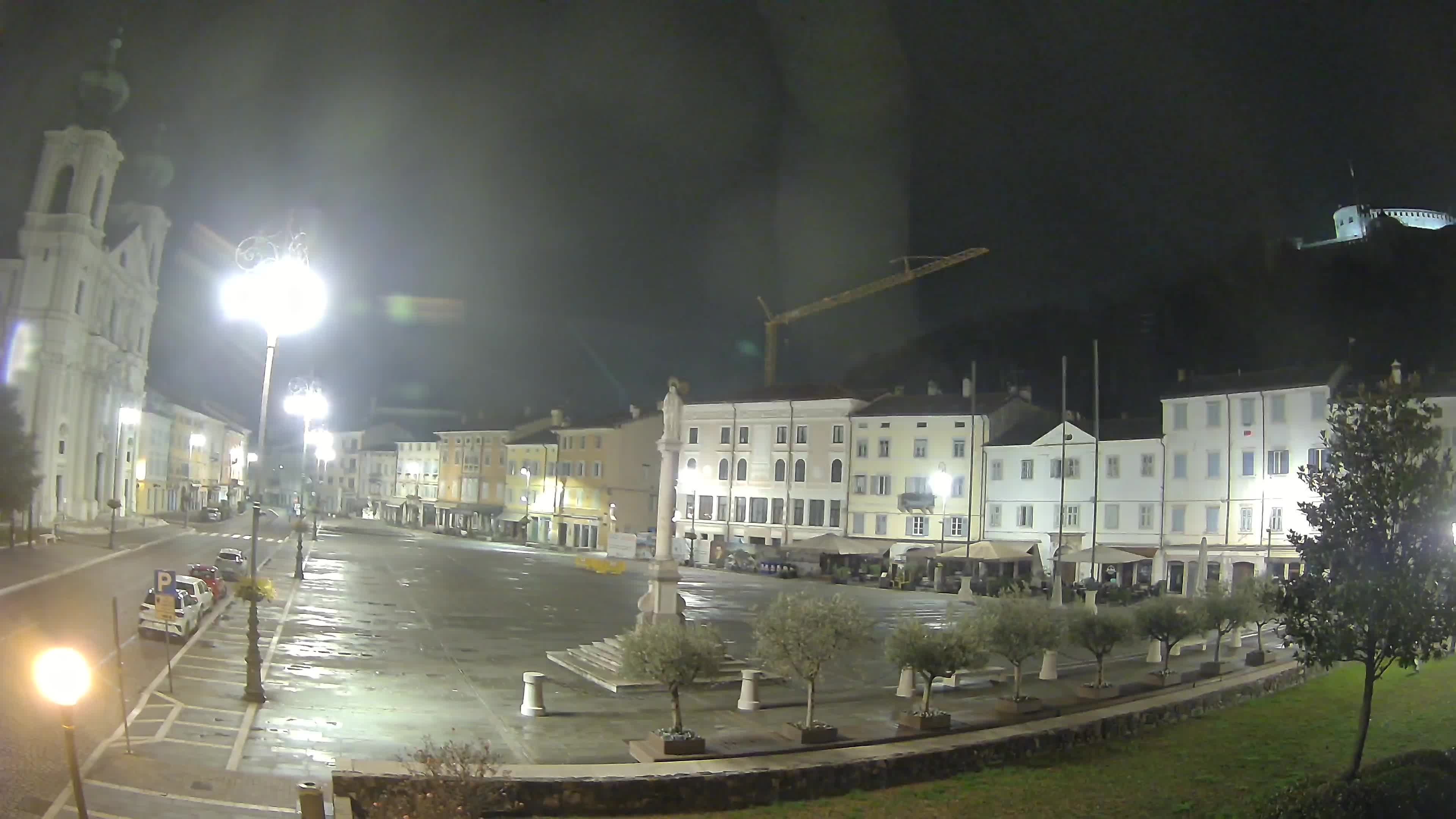 Webcam Gorizia Piazza della Vittoria e Duomo di S. Ignazio