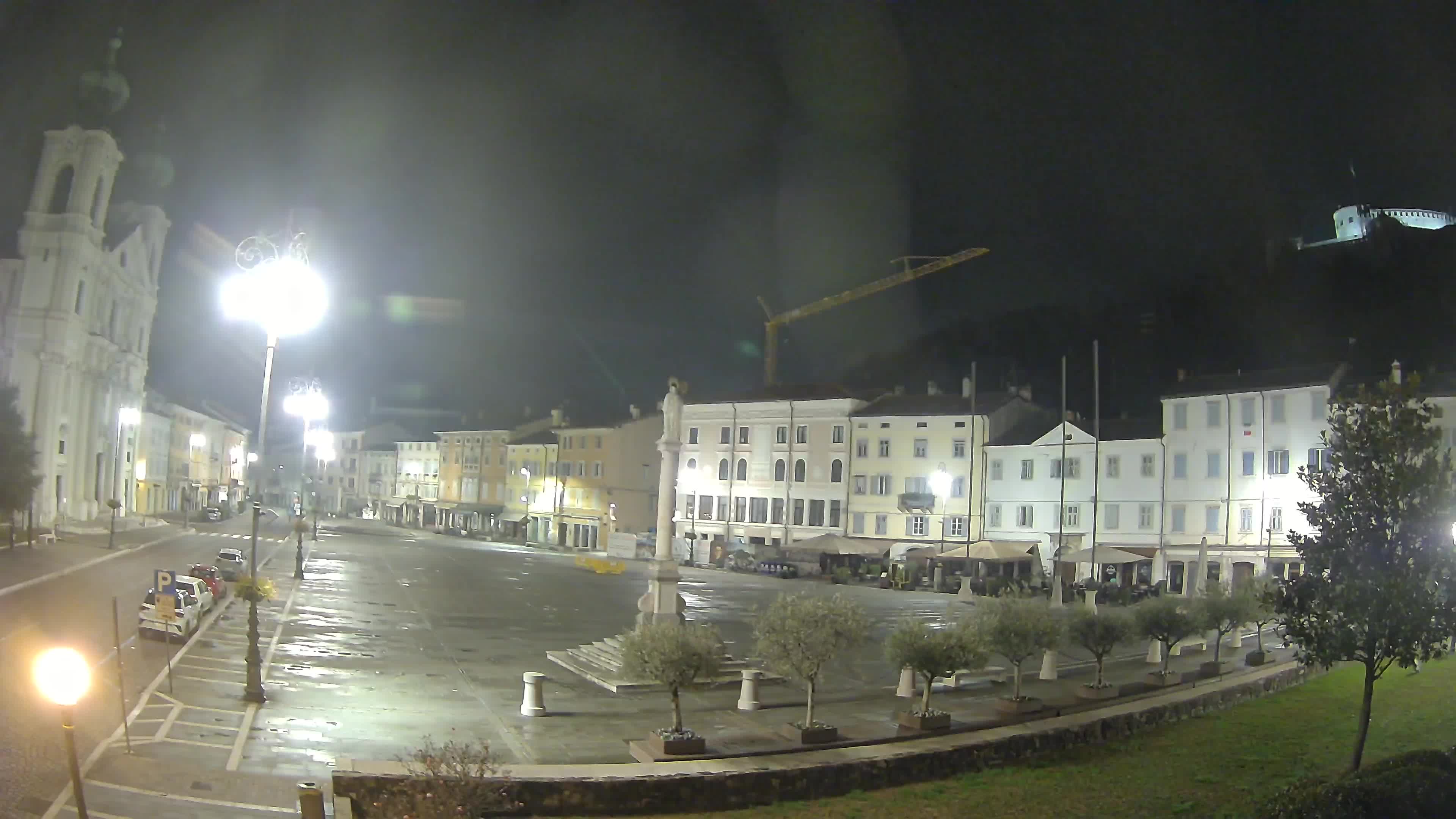 Webcam Gorizia Piazza della Vittoria e Duomo di S. Ignazio