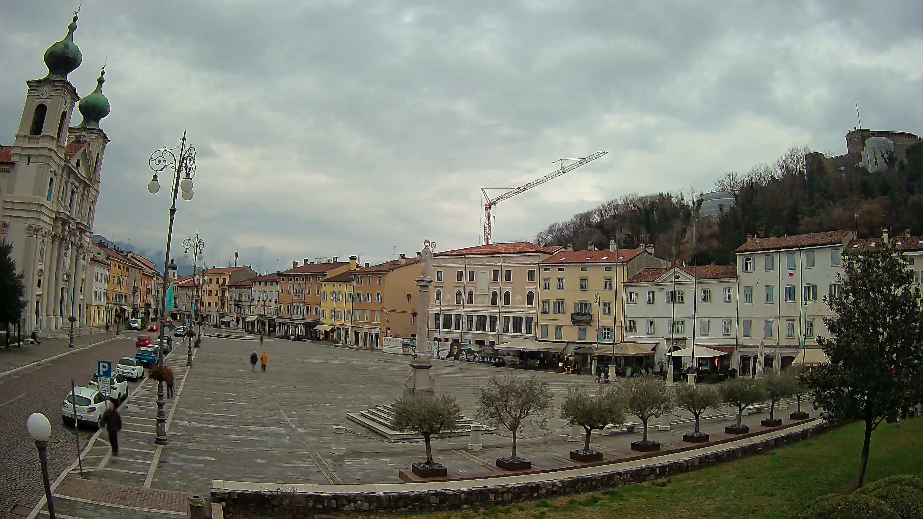 Webcam Gorizia Piazza della Vittoria e Duomo di S. Ignazio