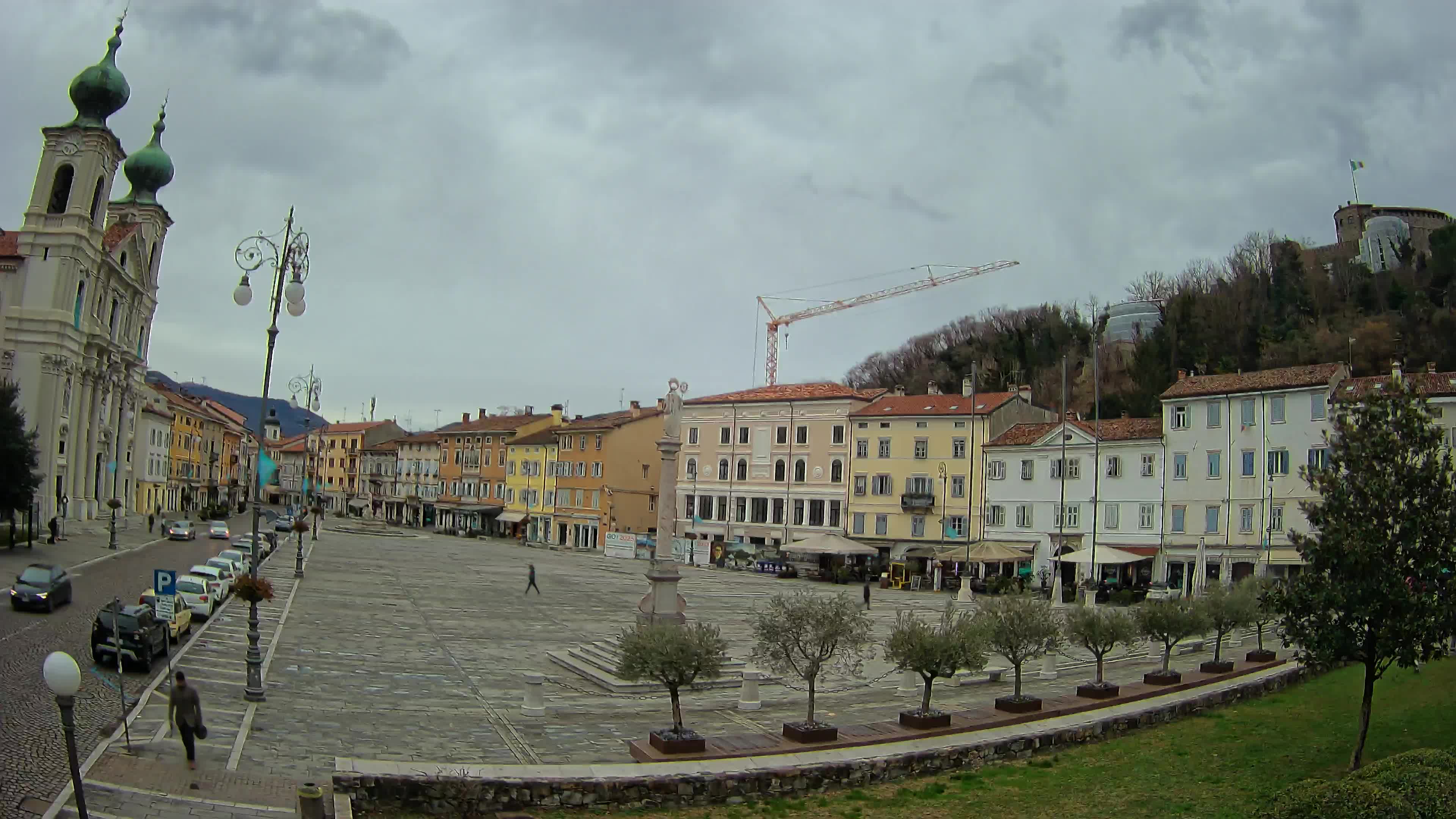 Webcam Gorizia Piazza della Vittoria e Duomo di S. Ignazio