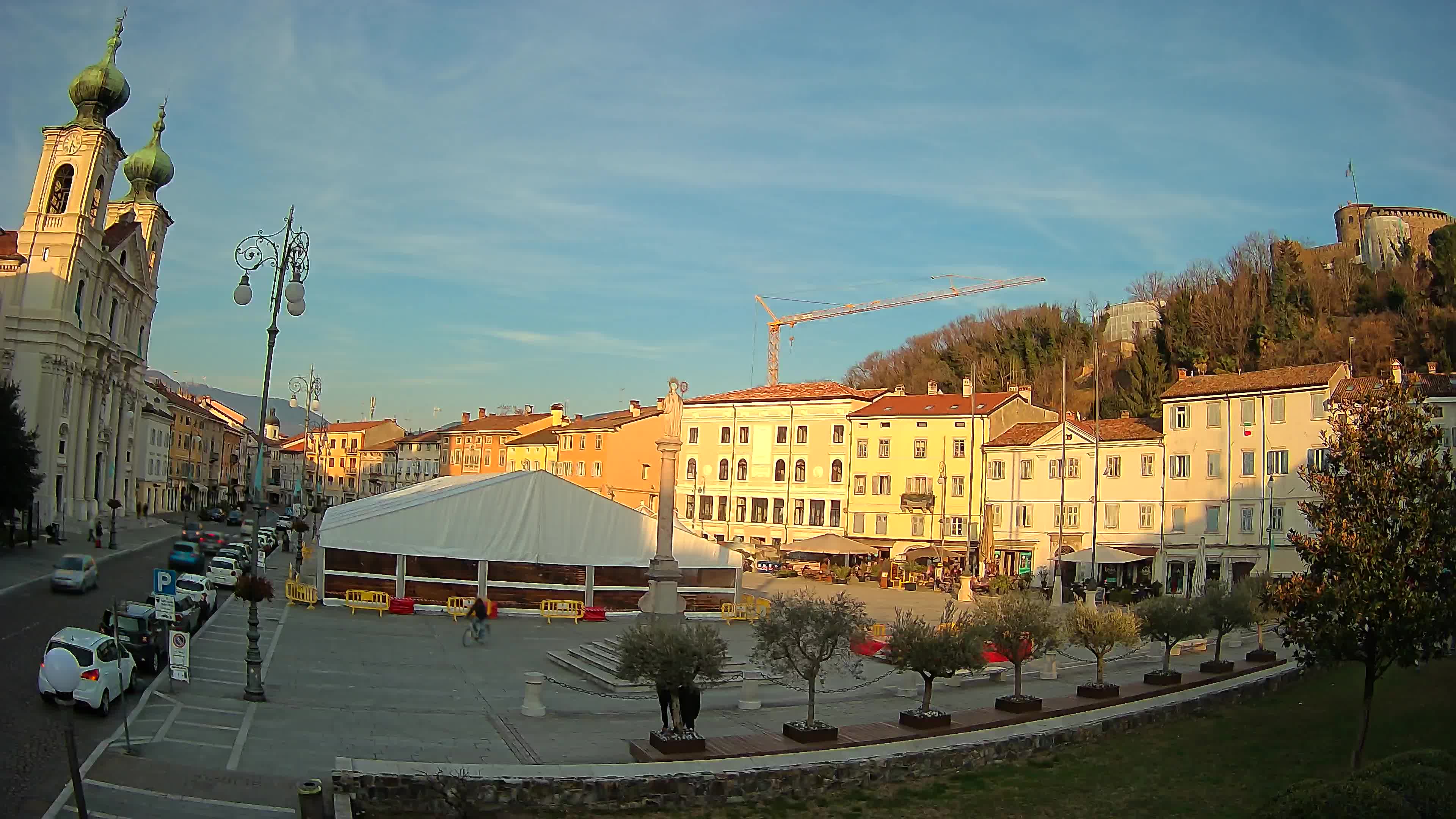 Kamera Gorica Travnik in katedrala sv. Ignacija