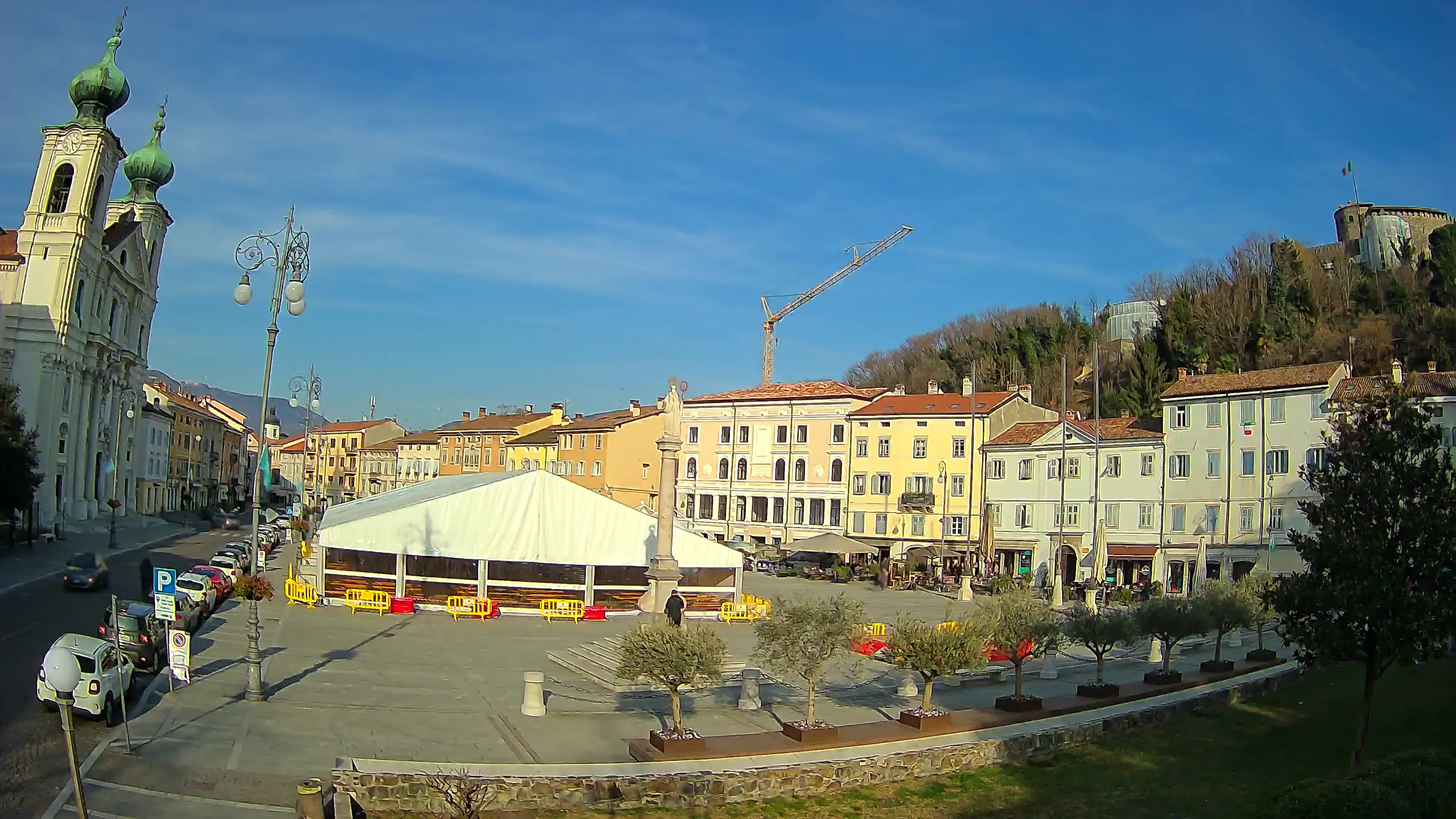 Webcam Gorizia Piazza della Vittoria e Duomo di S. Ignazio