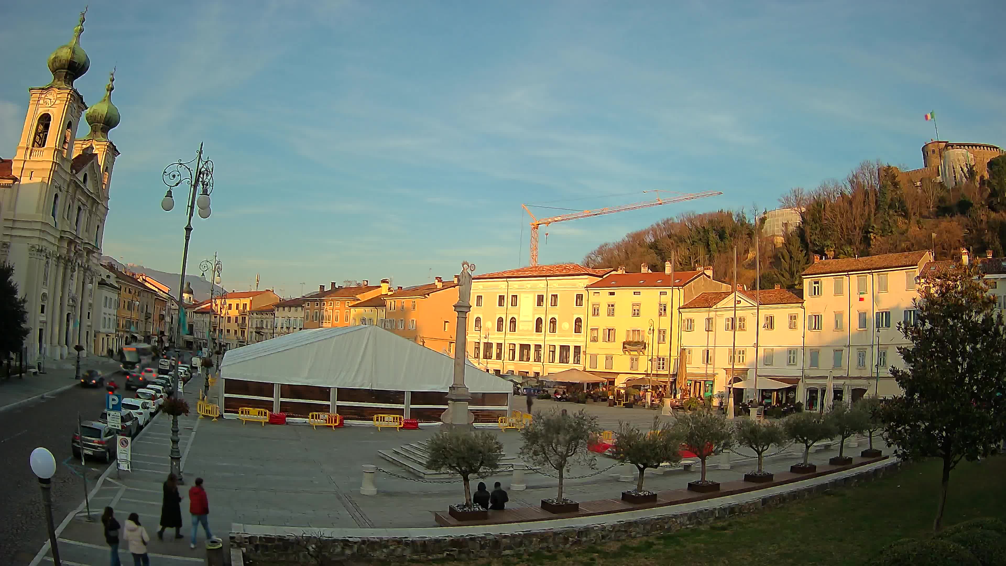 Webcam Gorizia Piazza della Vittoria e Duomo di S. Ignazio