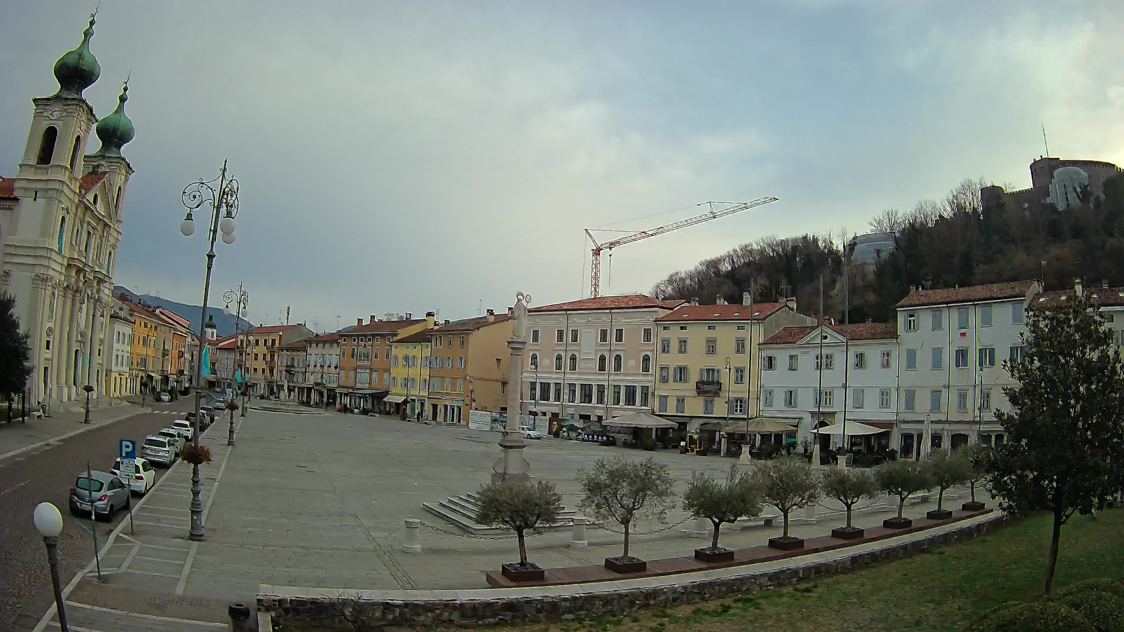 Kamera Gorica Travnik in katedrala sv. Ignacija