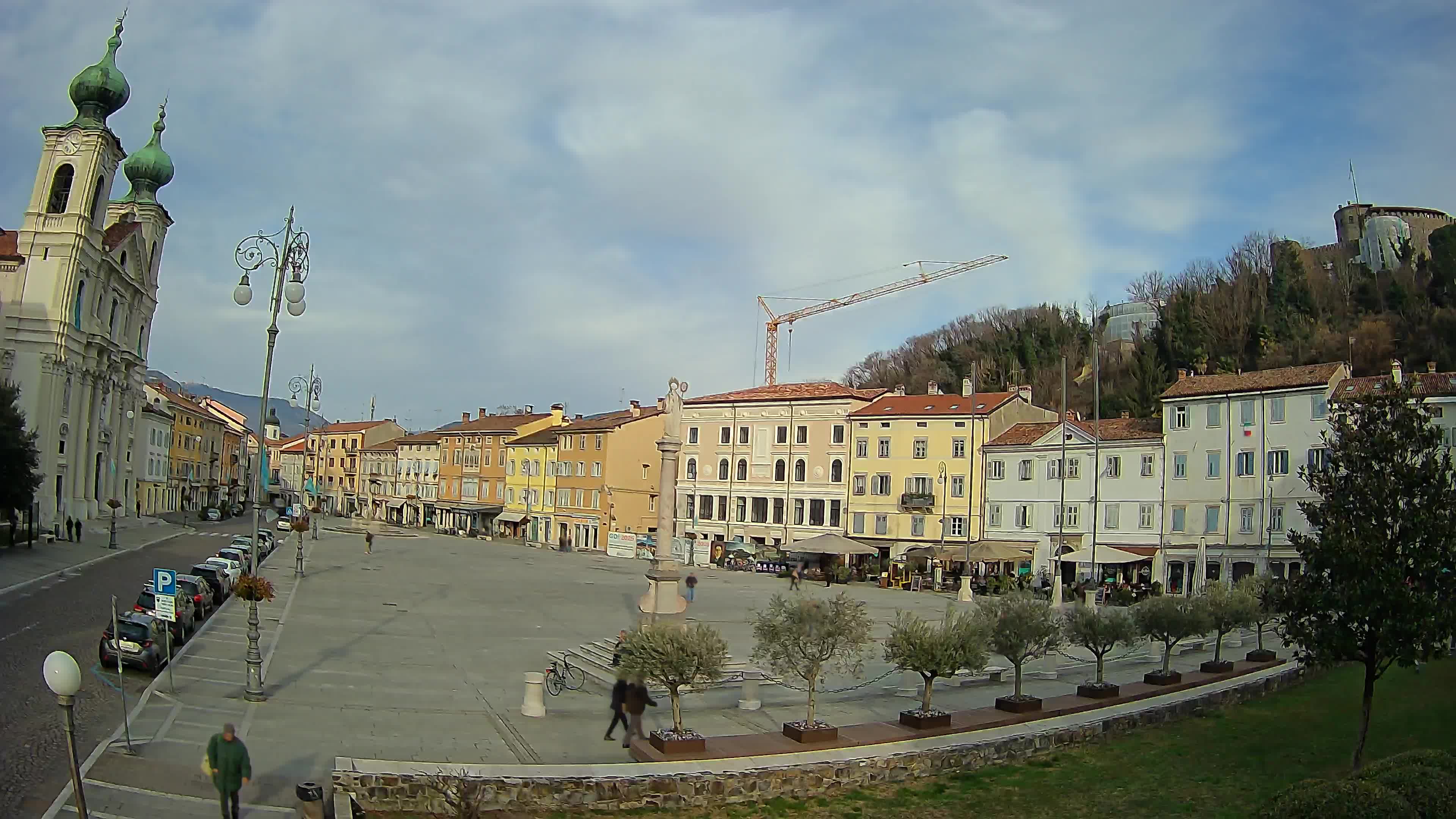 Kamera Gorica Travnik in katedrala sv. Ignacija