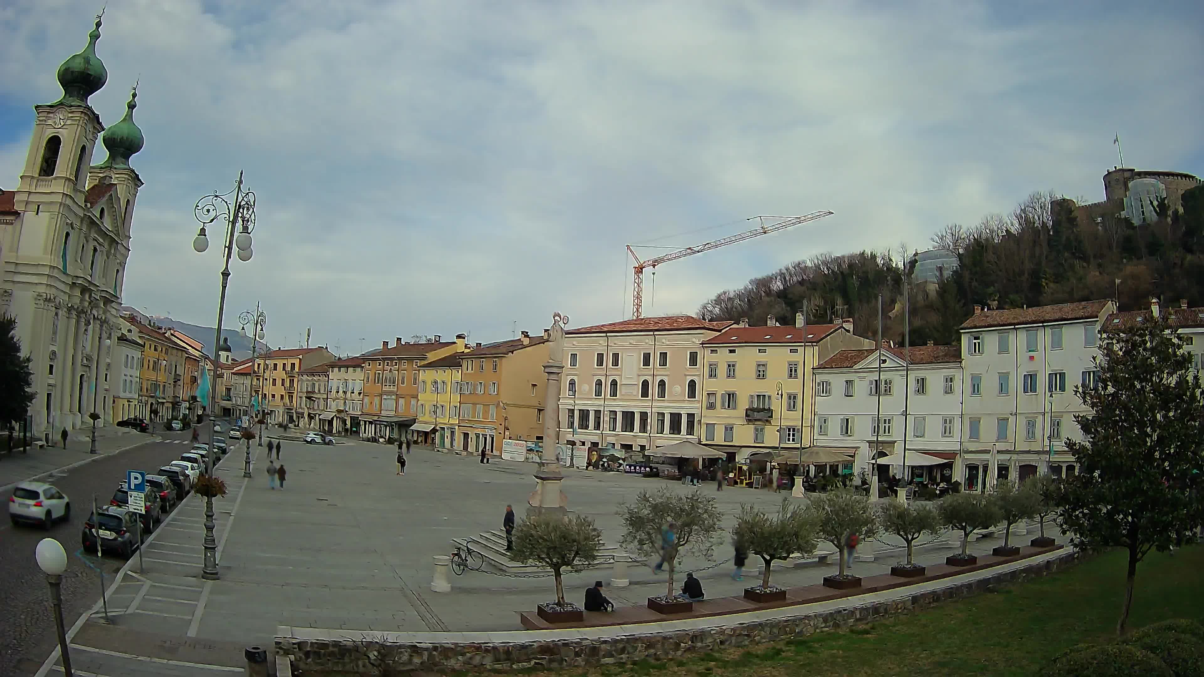 Kamera Gorica Travnik in katedrala sv. Ignacija