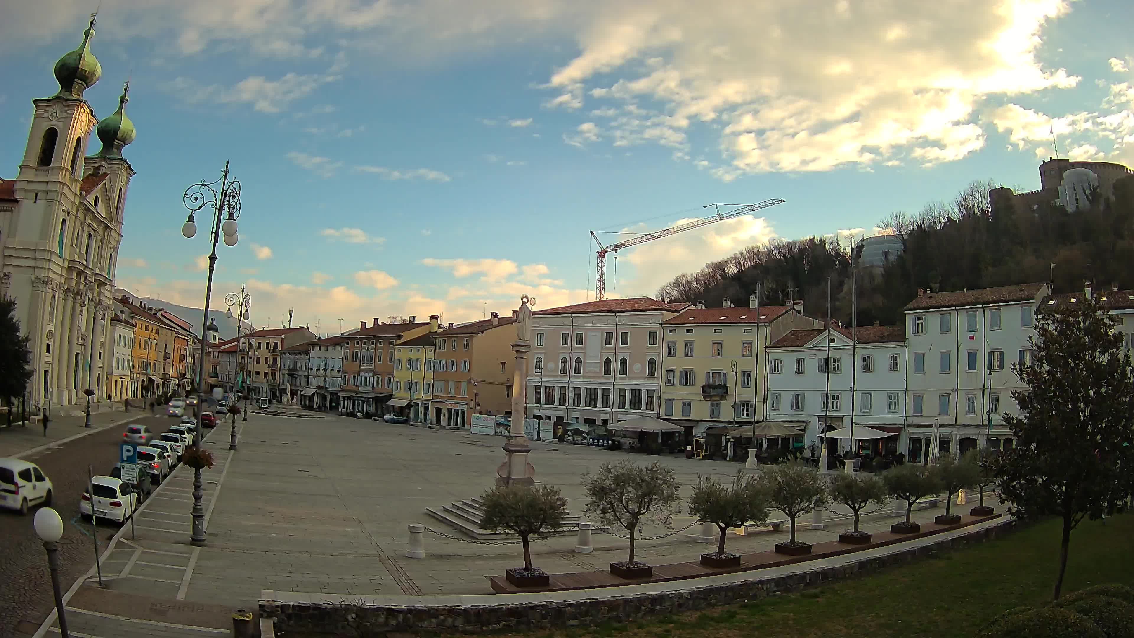 Webcam Gorizia Piazza della Vittoria e Duomo di S. Ignazio