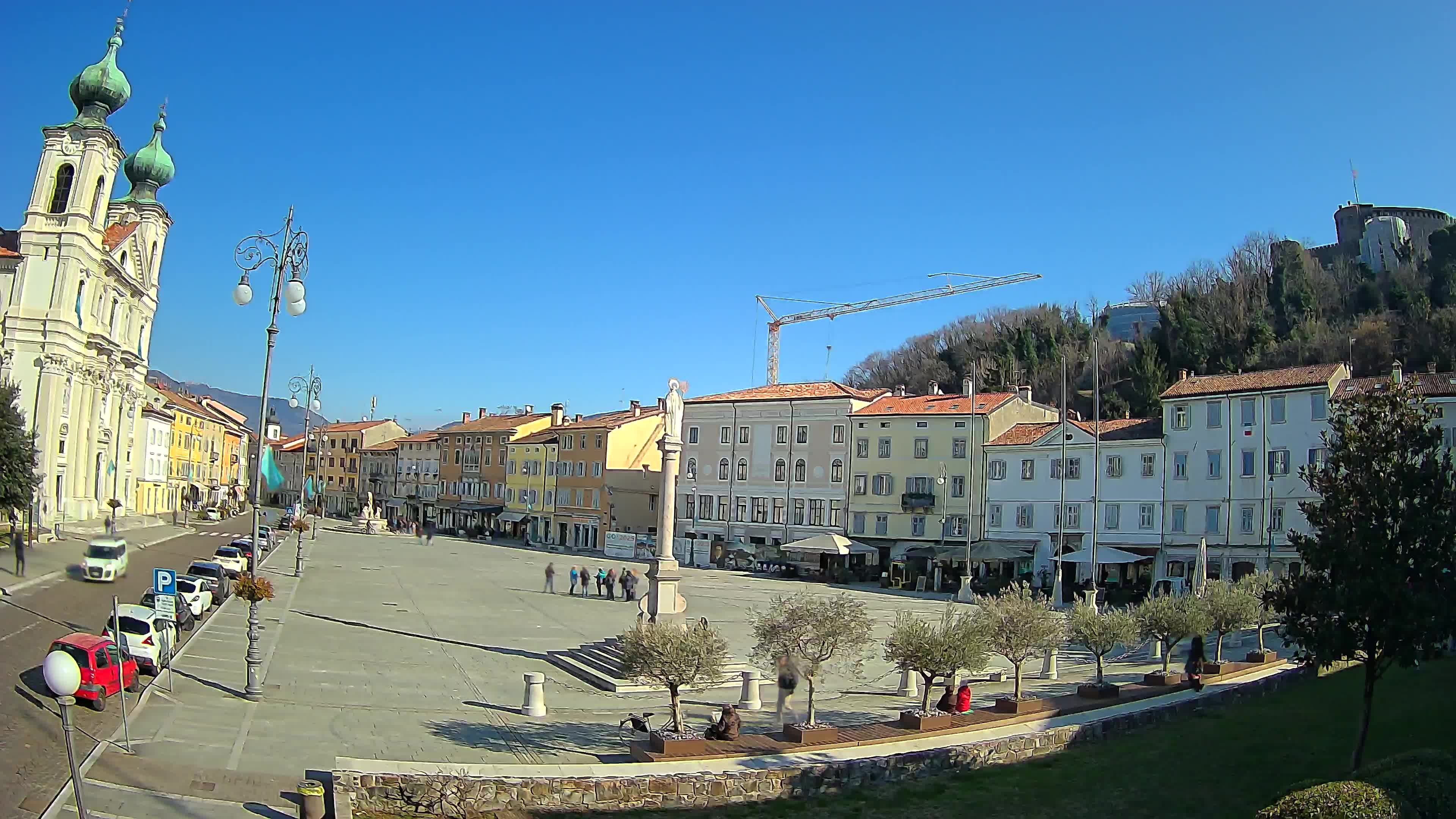 Webcam Gorizia Piazza della Vittoria e Duomo di S. Ignazio