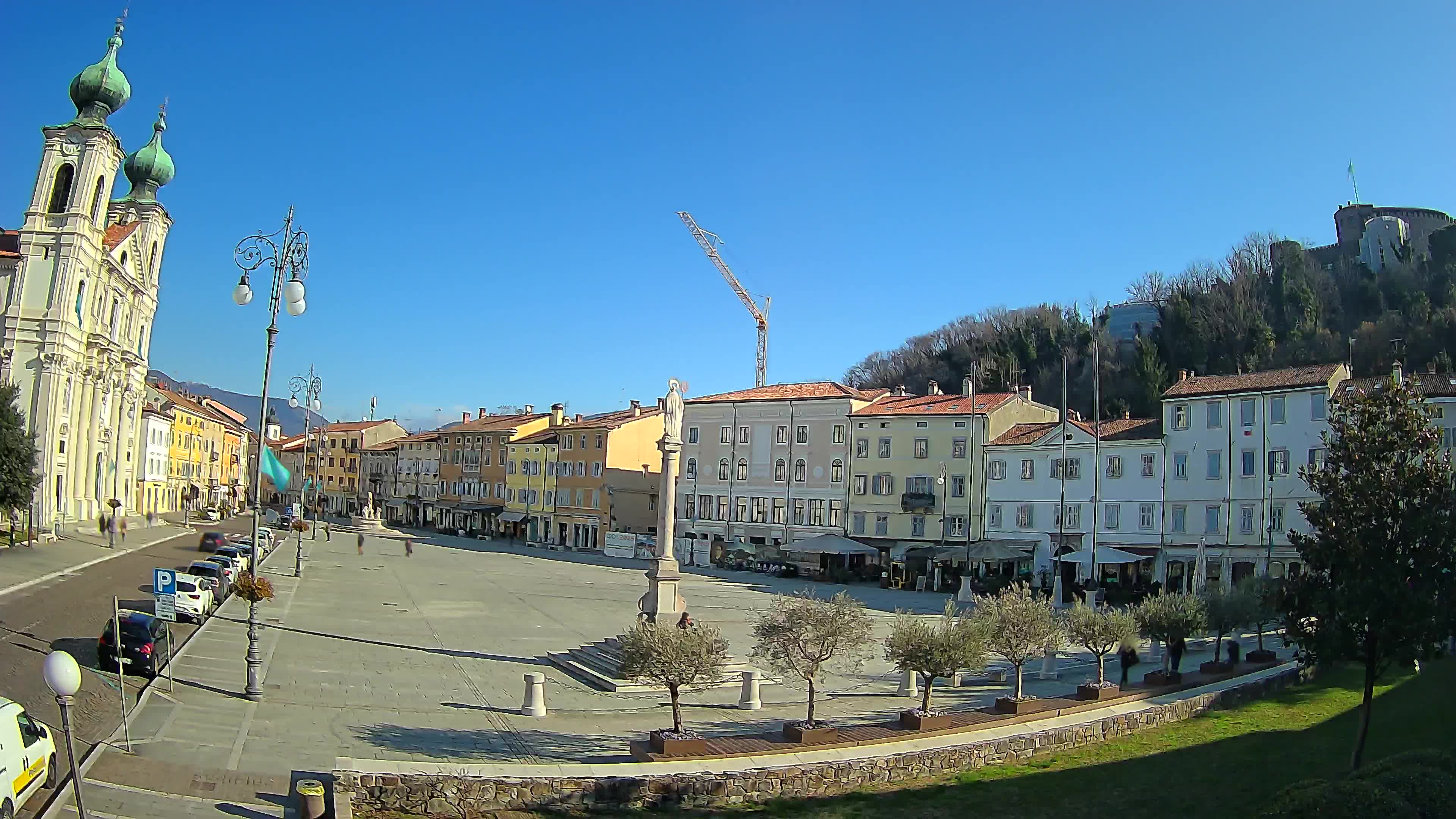 Kamera Gorica Travnik in katedrala sv. Ignacija