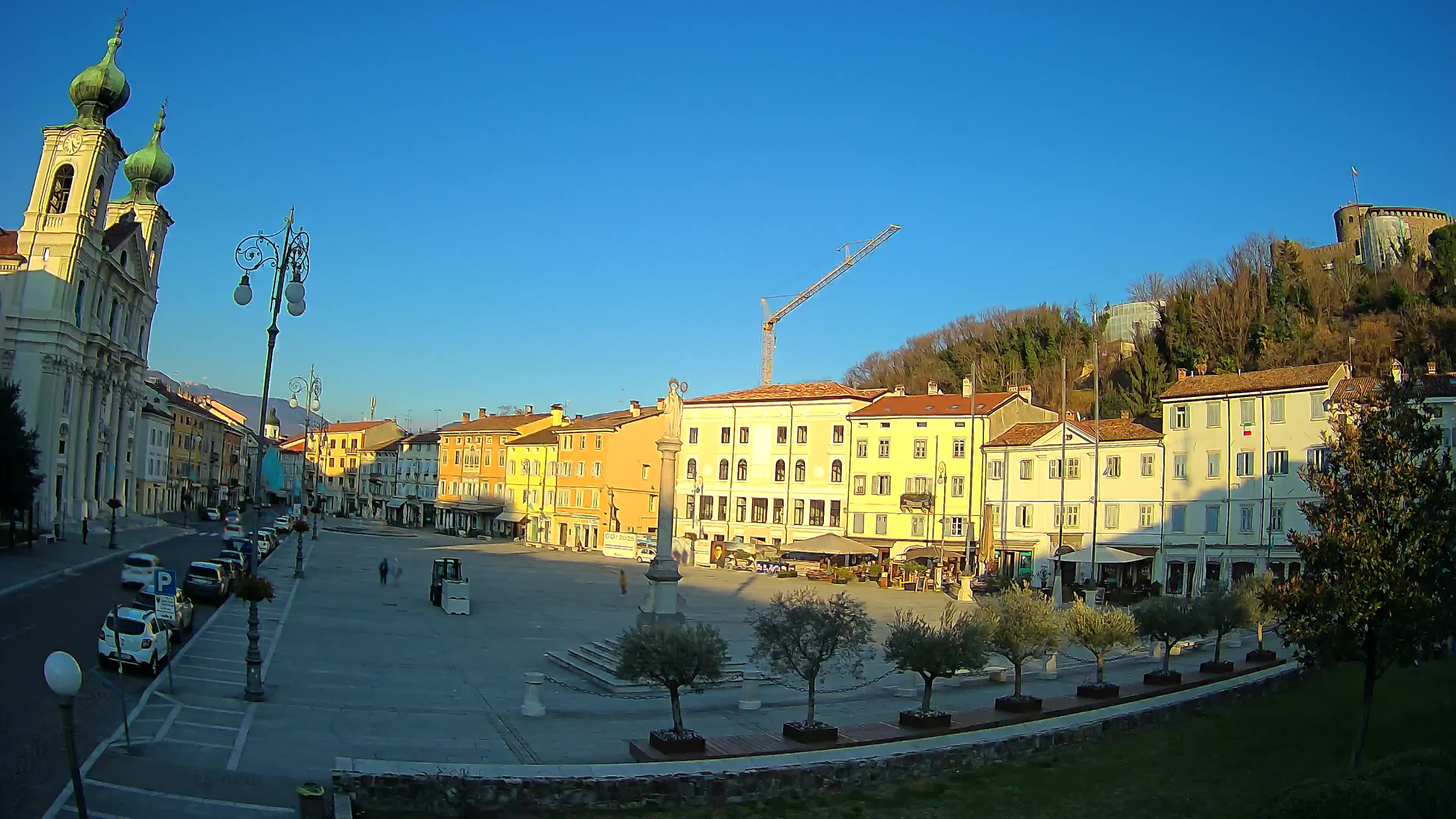 Webcam Gorizia Piazza della Vittoria e Duomo di S. Ignazio