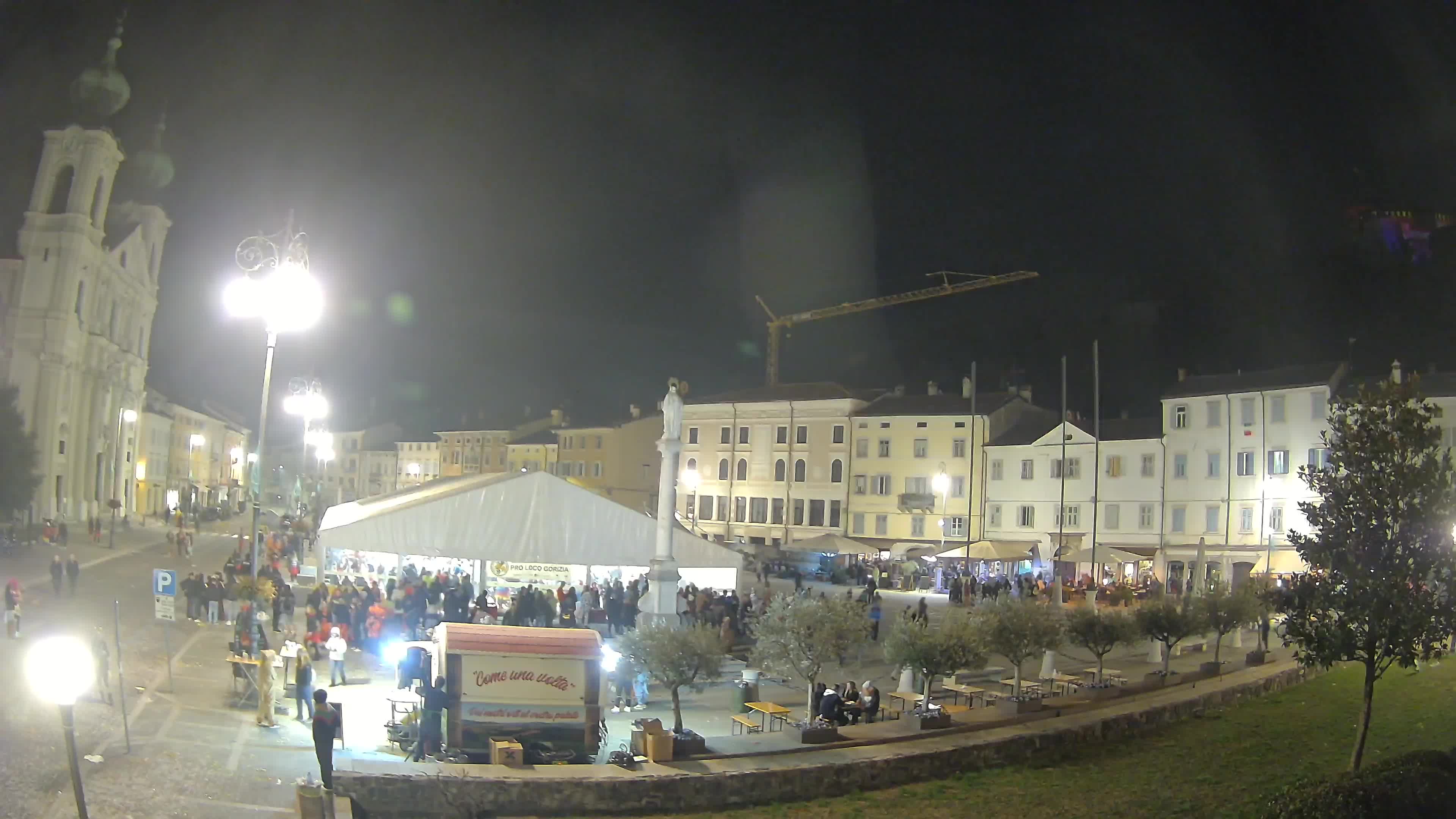 Webcam Gorizia Piazza della Vittoria e chiesa di S. Ignazio