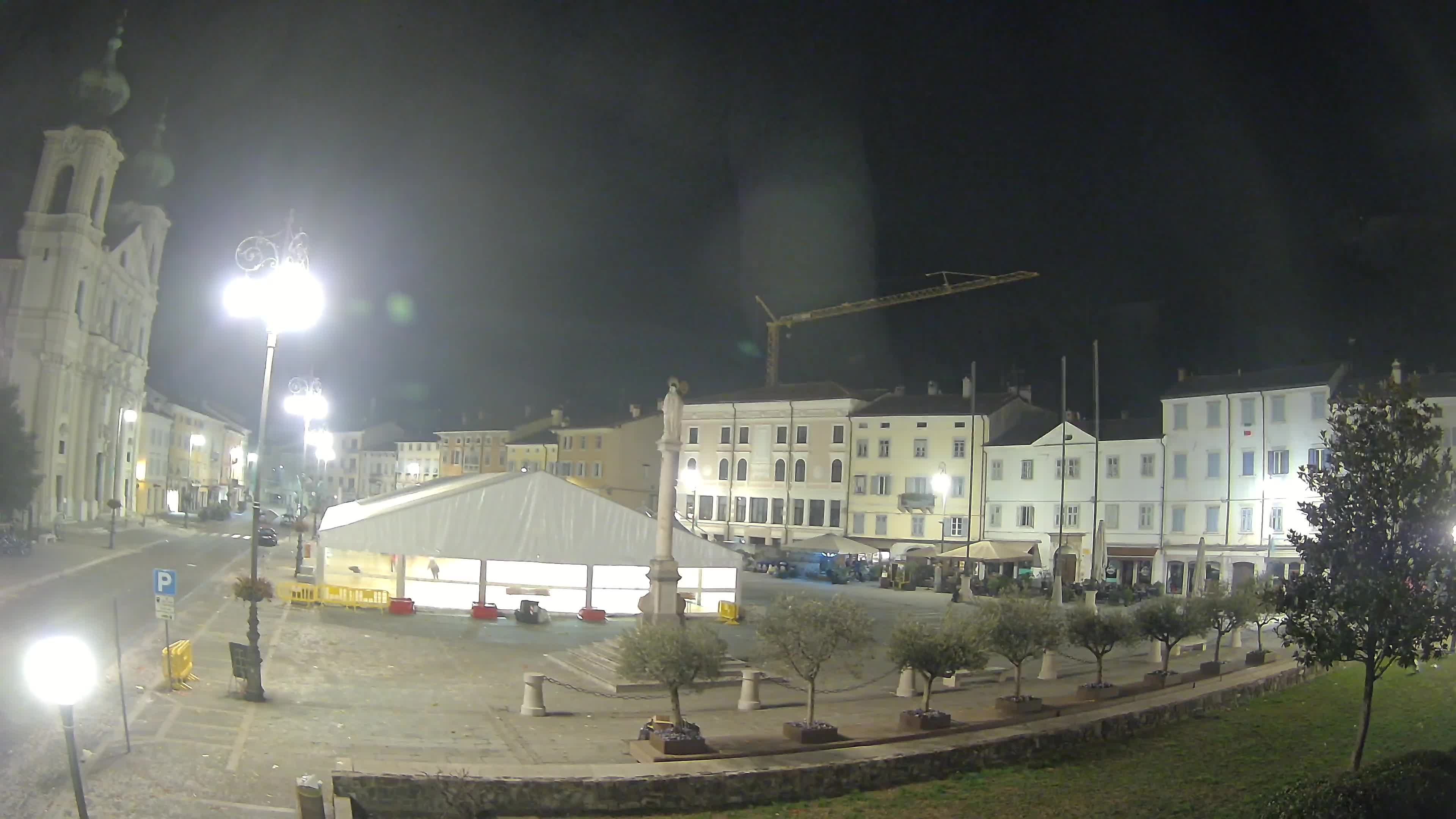 Webcam Gorizia Piazza della Vittoria e chiesa di S. Ignazio