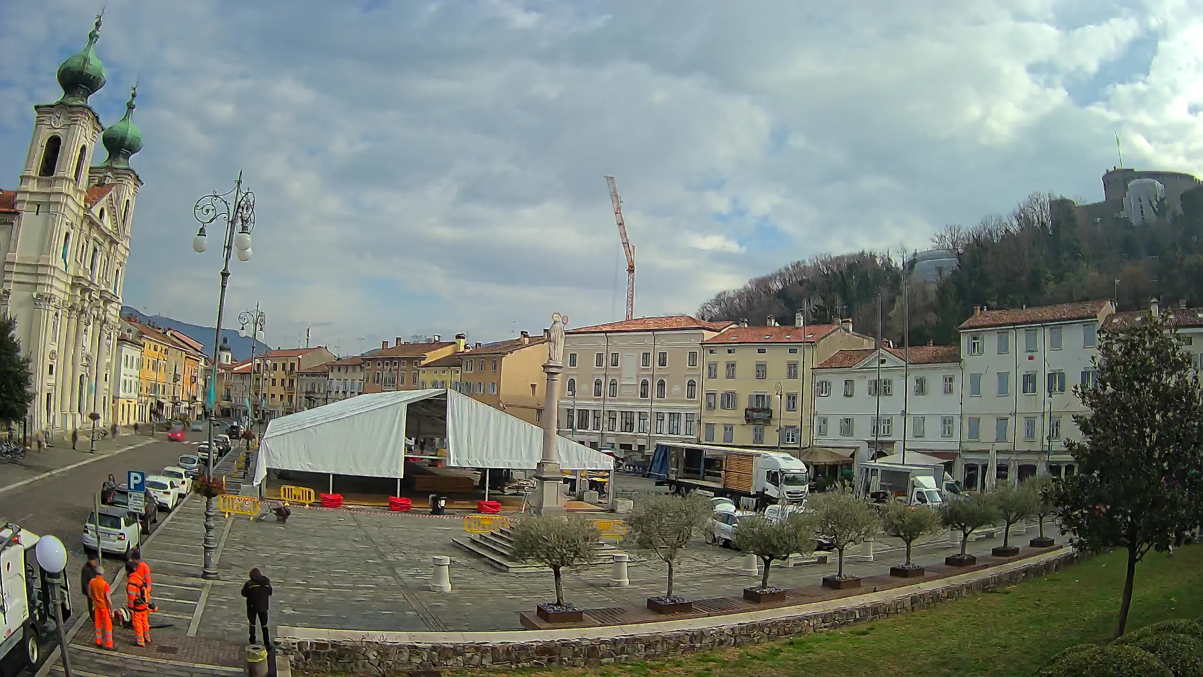 Gorizia – Plaza Vittoria – iglesia de San Pedro. Ignacio