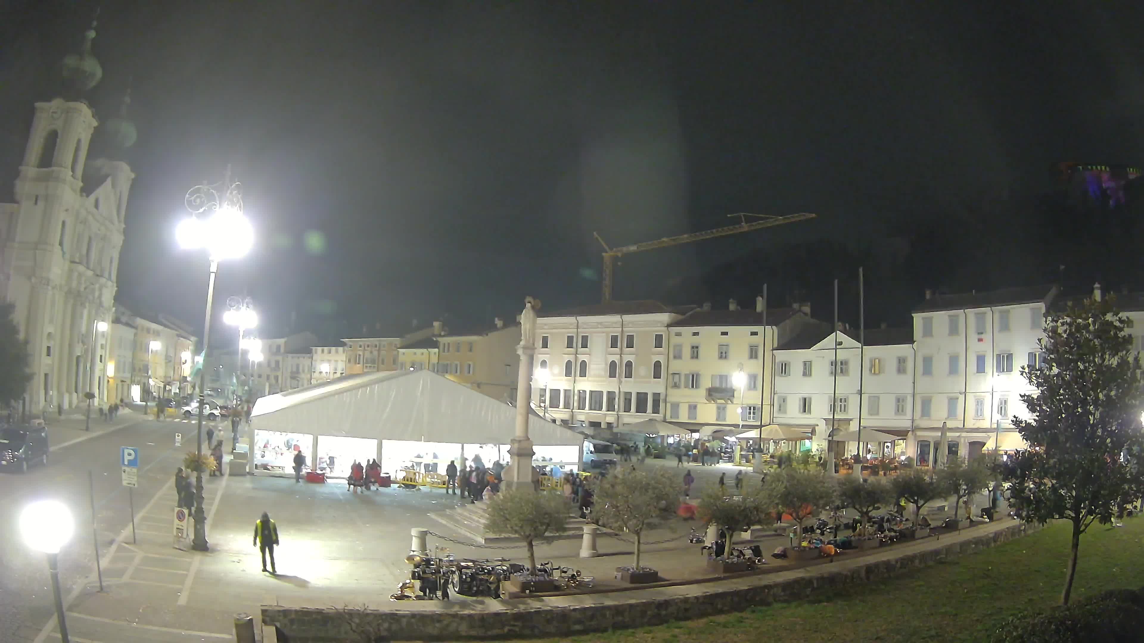 Webcam Gorizia Piazza della Vittoria e chiesa di S. Ignazio