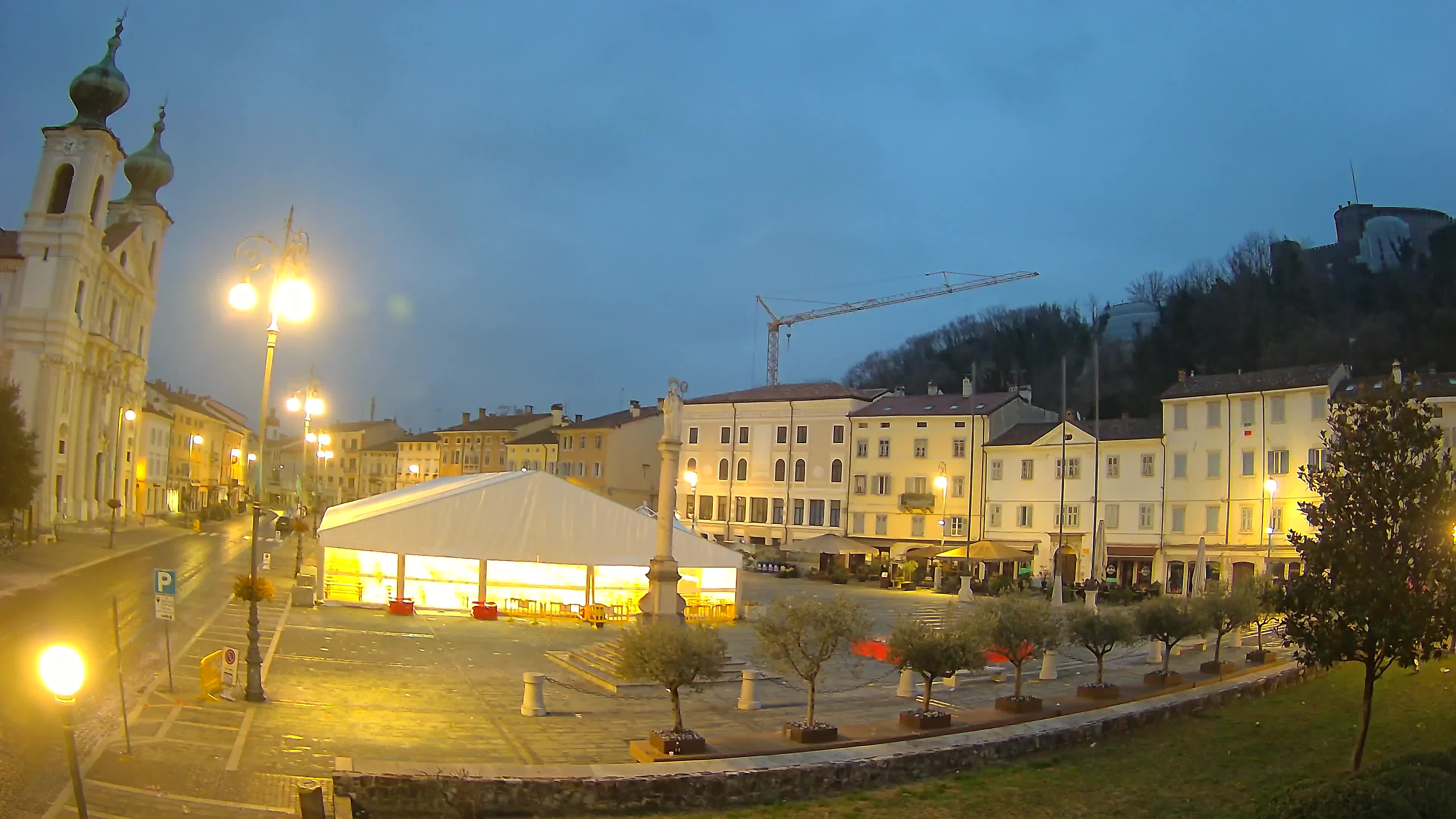 Gorizia – Plaza Vittoria – iglesia de San Pedro. Ignacio